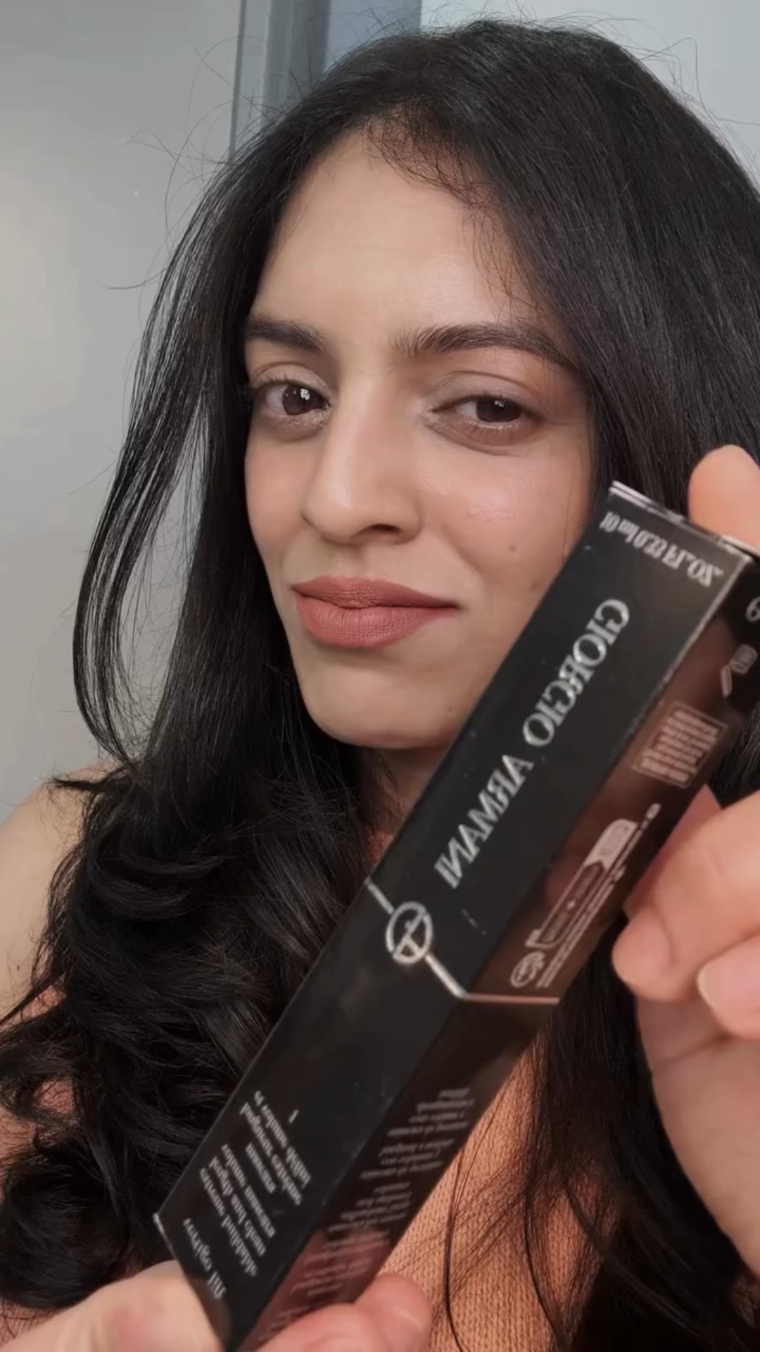This mascara is everything. Most of the mascaras I use clump to give volume, but not this one. The bristles on this coat each and every eyelash evenly to give the length and volume. And the application itself feels so luxurious.
#giorgioarmani #armanimascara #mascara #volumizingmascara #holygrail #eyelash #eyemakeup #musthaves #luxurymakeup #eyemakeup #lashcurler #lashextensions #lashlift #lashtutorial #CapCut #ugc #ugccontentcreator #giorgioarmani #armanibeauty