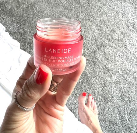 Lip mask Lanneide 

Lip sleeping mask wake up with super soft lips or use as a great gloss 

Rouge members: 
20% off multi-use online and in-store
Valid April 14-April 24

VIB members: 
15% off multi-use online and in-store
Valid April 18-April 24

Insiders: 
10% off multi-use online and in-store
Valid April 18-April 24


#lipgloss #lipmask #sephorasale

#LTKbeauty #LTKBeautySale #LTKsalealert