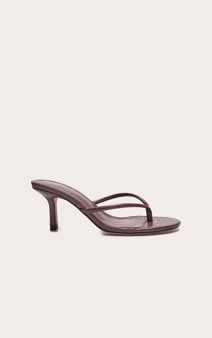 Brown Croc Pu Round Toe Thong Mid Heeled Mules | PrettyLittleThing US