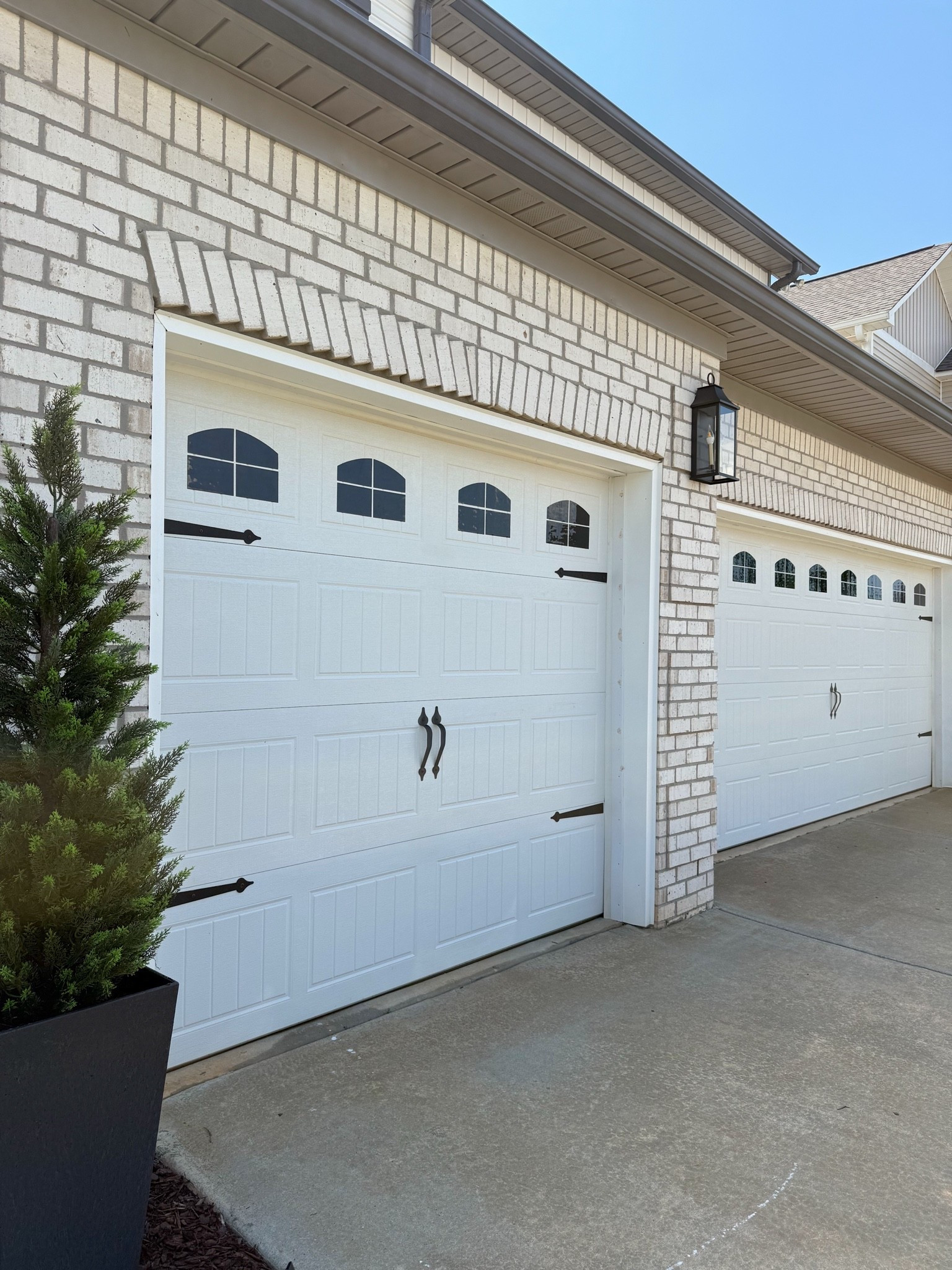 Faux garage door windows 😍

#LTKHome