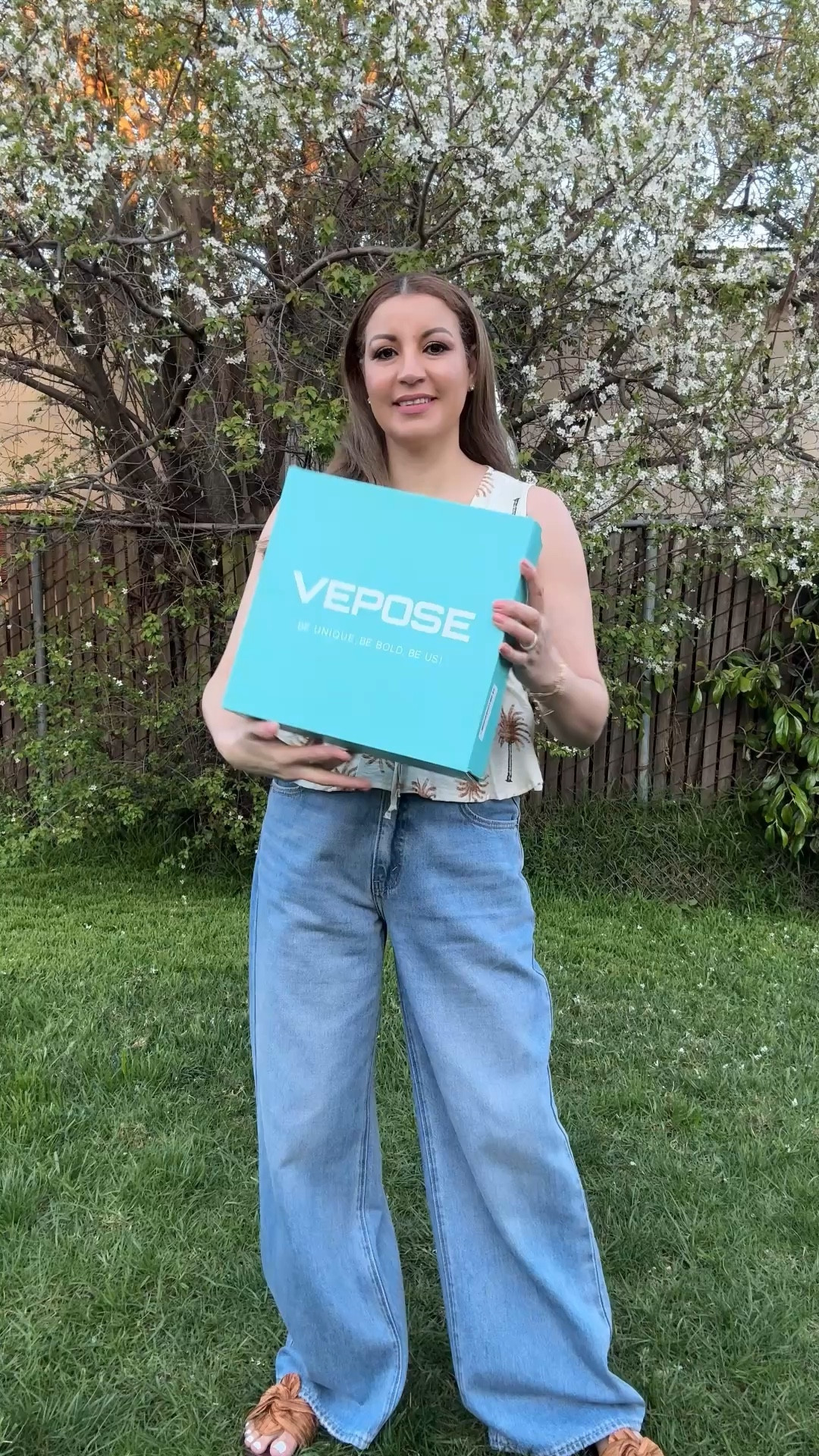 Vepose - Women's Thick Heel Ankle Boots, Retro Chelsea Style, Short, Platform and Zipper, Model 999.


#LTKSaleAlert #LTKSeasonal #LTKmomlife