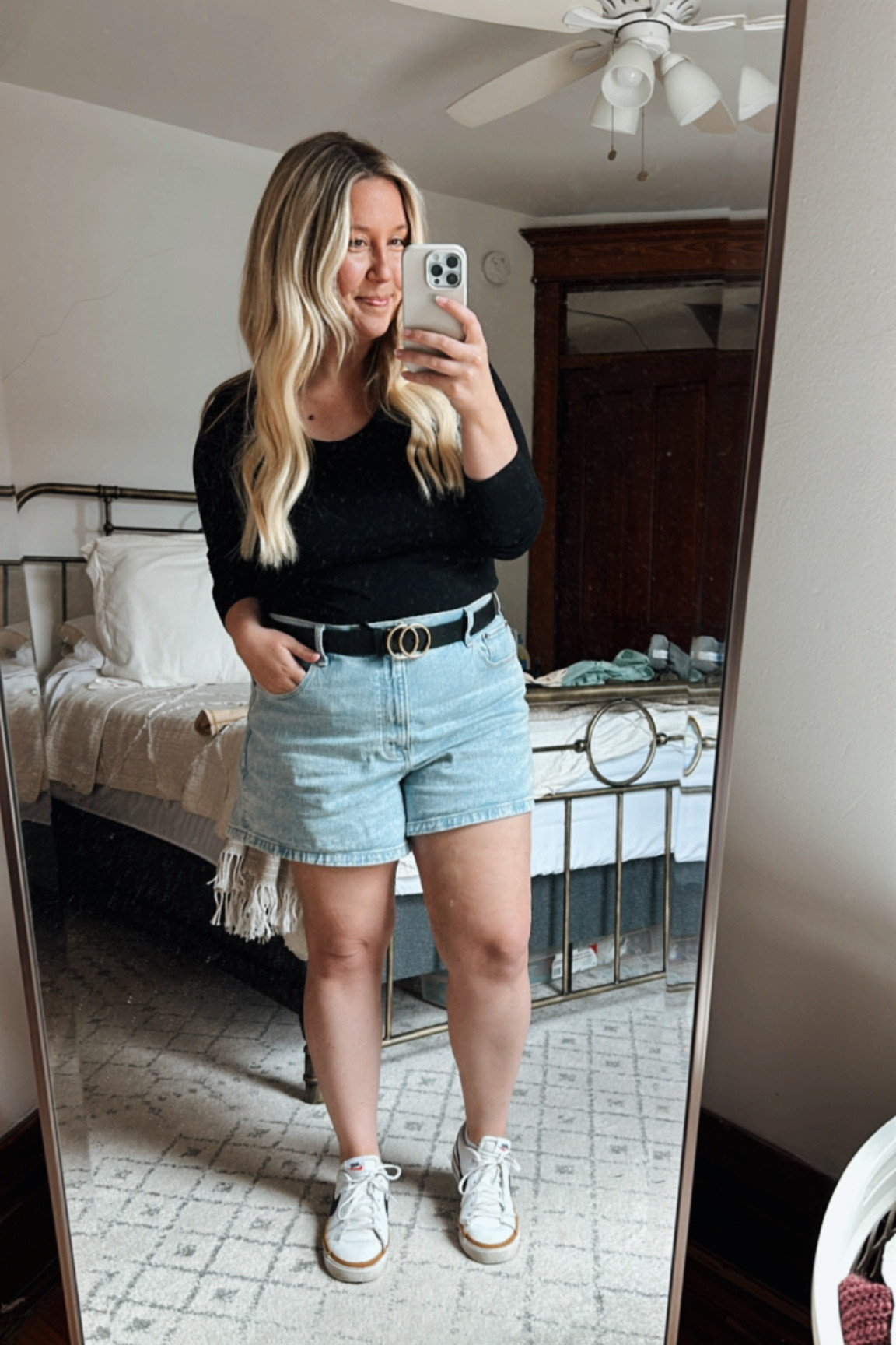 PSA all Abercrombie shorts are 25% off this weekend! These are the mom shorts and I’m obsessed. 

#LTKFindsUnder100 #LTKSaleAlert #LTKMidsize