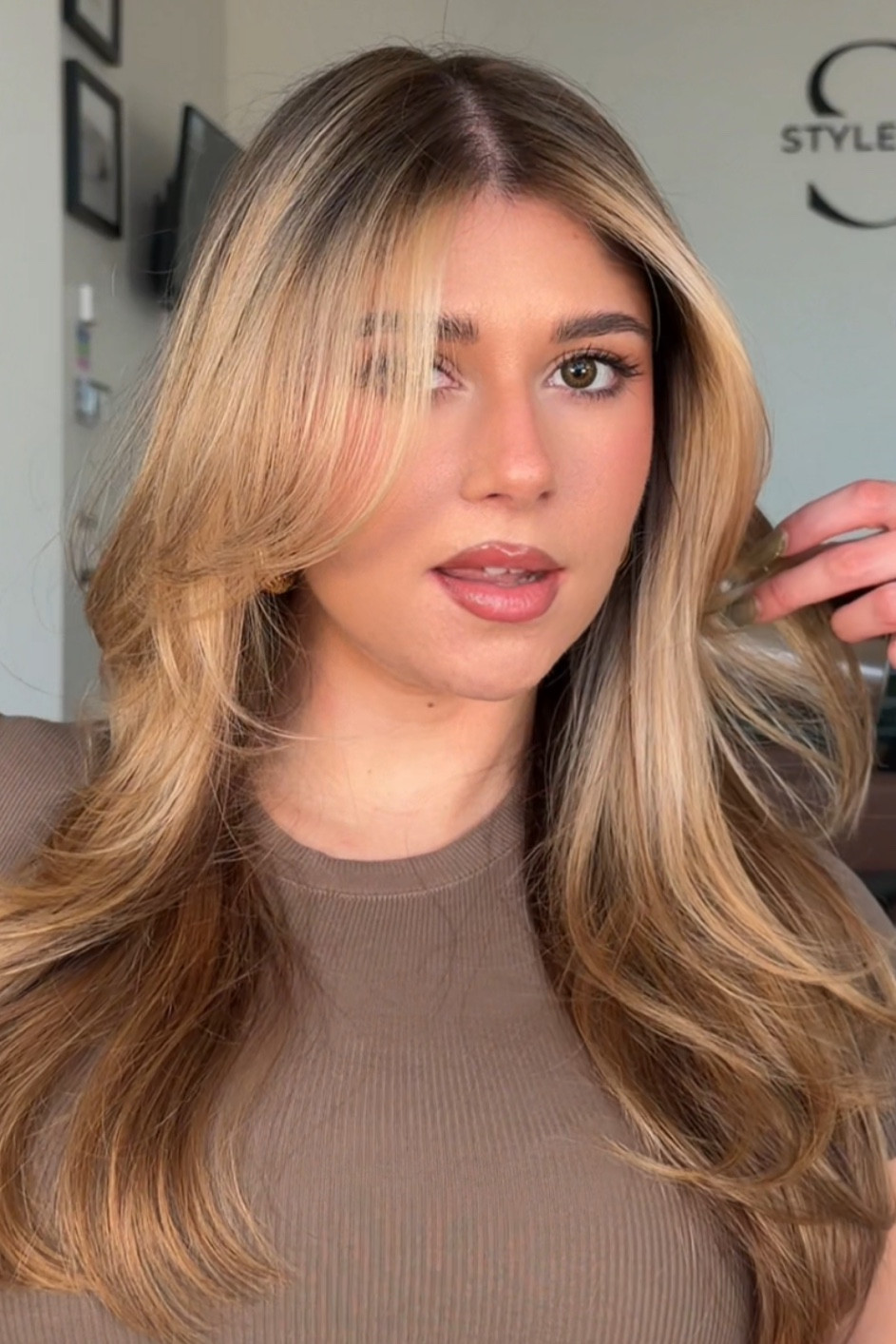 My everyday lip combo! NYX Suede Matte Lip Liner in the shade Maison and the Fenty Beauty Gloss Bomb Lip Oil in the shade Fu$$y 🩷

#LTKgrwm #LTKValentine #LTKBeauty