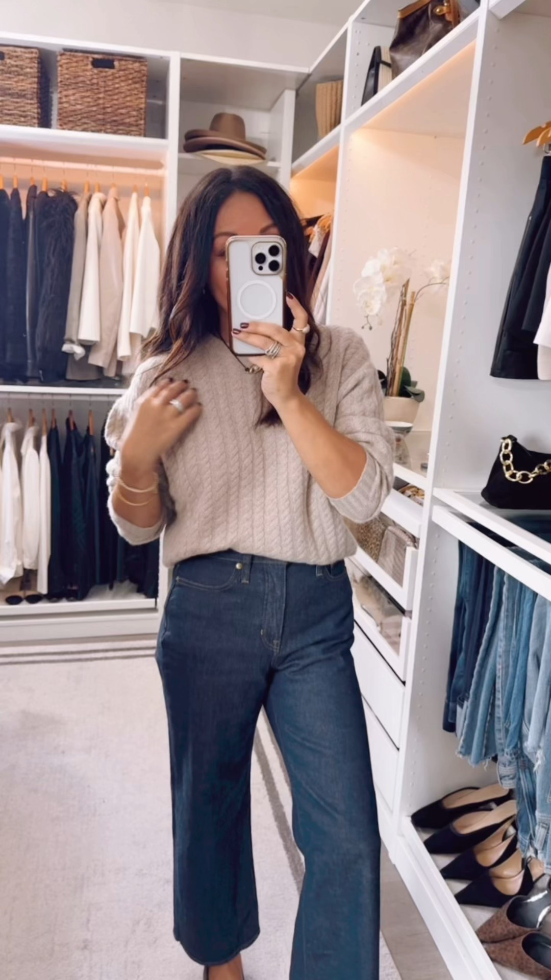 Cashmere sweater 30% off! Probably the softest thing you’ll own 🙌🏽 

#LTKGiftGuide #LTKCyberWeek #LTKSaleAlert