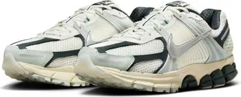 Zoom Vomero 5 Sneaker (Women) | Nordstrom