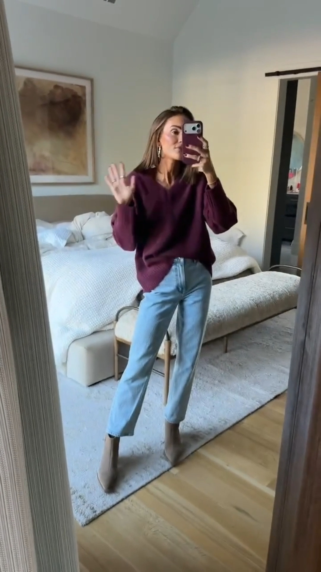 just saw this sweater is on sale! 😍 perfectly oversized and such a great basic for winter! 🫶🏼


winter outfit 
abercrombie
winter outfit idea
holiday outfit 
winter sweater 
denim 
jeans 

#LTKSaleAlert #LTKFindsUnder100