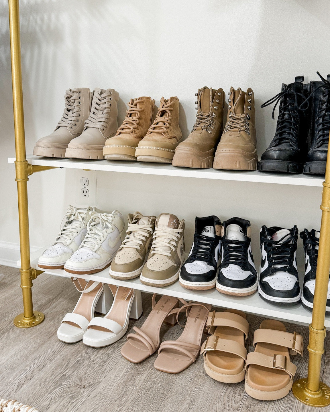 the details of my neutral shoes 👟 


[ combat boots | neutral sneakers | beige boots | beige sneakers | neutral style ]

#LTKSummerSales #LTKStyleTip #LTKSaleAlert