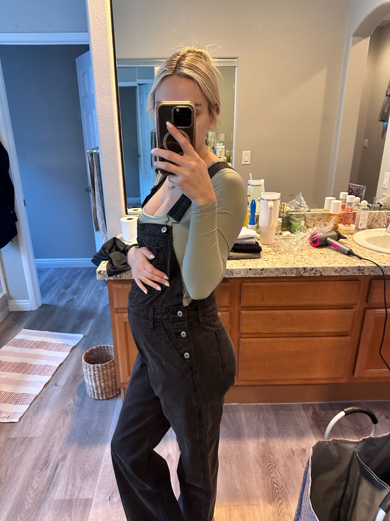 oversized overalls for comfy pregnancy outfit 🥰 

#LTKbeauty #LTKMostLoved #LTKstyletip