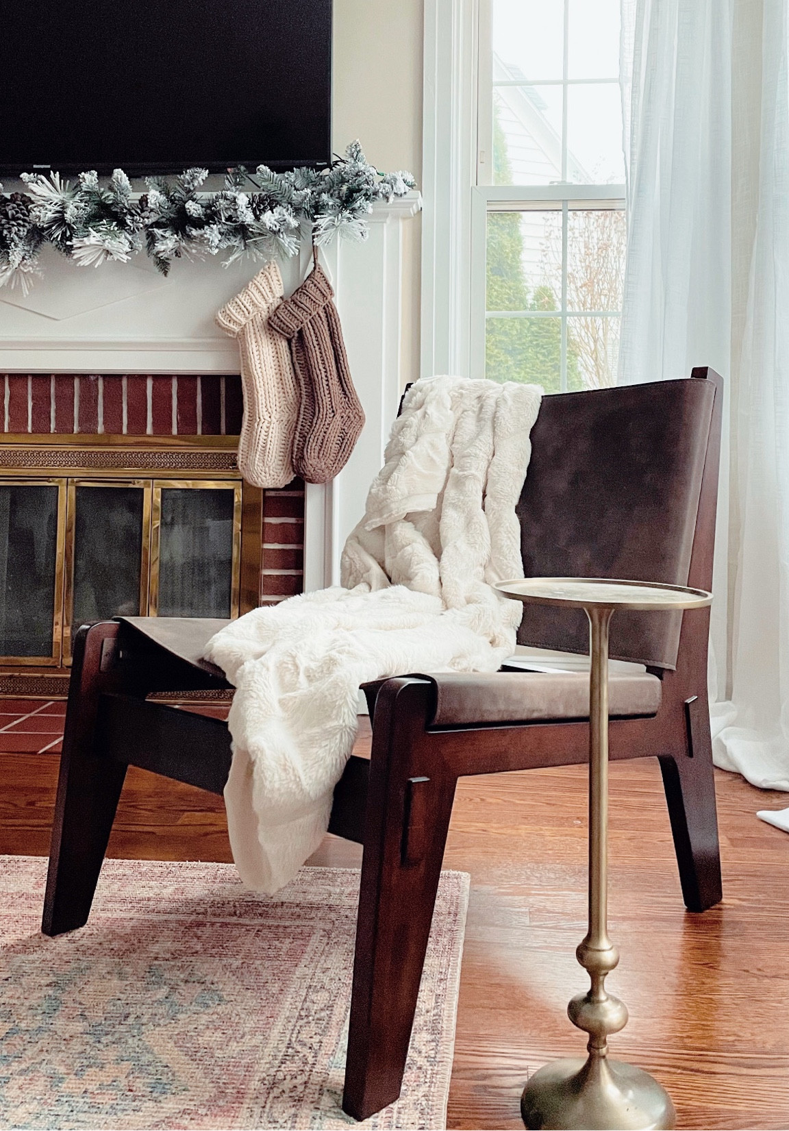 One of the softest faux fur throw blanket I’ve ever owned! Perfect for the holiday season!

& it’s on sale for 57% off today!

#LTKSeasonal #LTKfindsunder50 #LTKHoliday