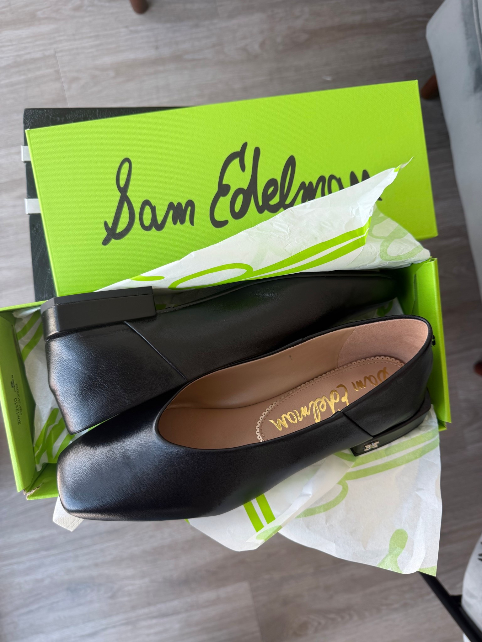 Obsessed with my new Sam Edelman flats 🥿 for casual outings and work events | so comfortable! (mine is 7.5, runs a little big; sold in multiple retailers so pick your preferred one)

#LTKWorkwear #LTKdayinmylife #LTKootd