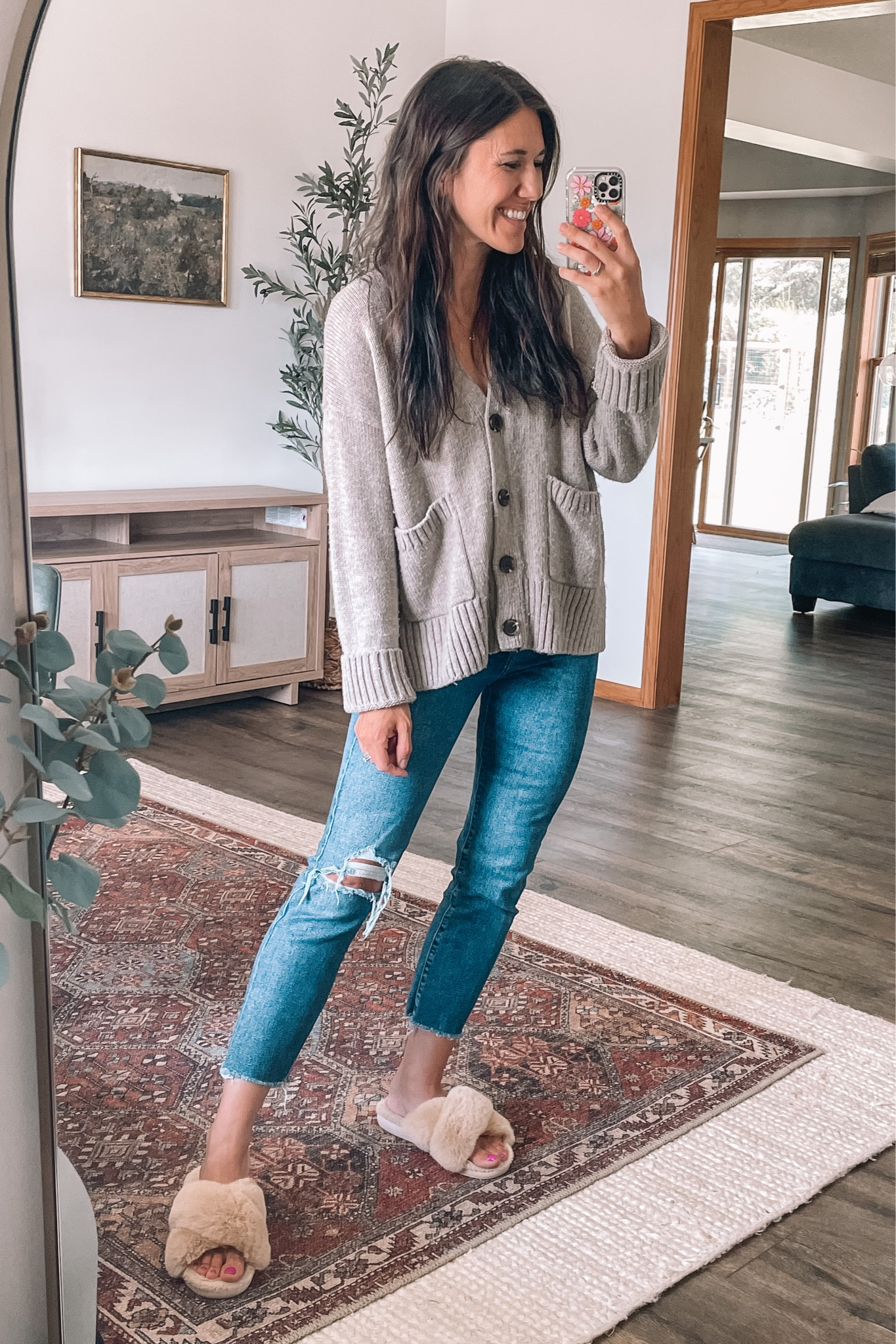 Amazon prime day deals!

Chunky knit cardigan
Levi jeans
Area rugs 
Faux olive tree
Slippers

Wayfair console table
Target wall art 
Home decor
Home office decor 

#LTKhome #LTKsalealert #LTKxPrimeDay