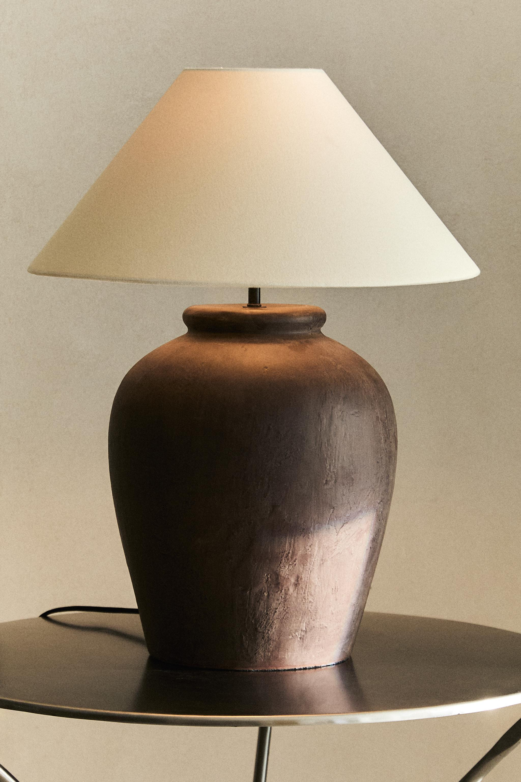 CERAMIC BASE TABLE LAMP | Zara US