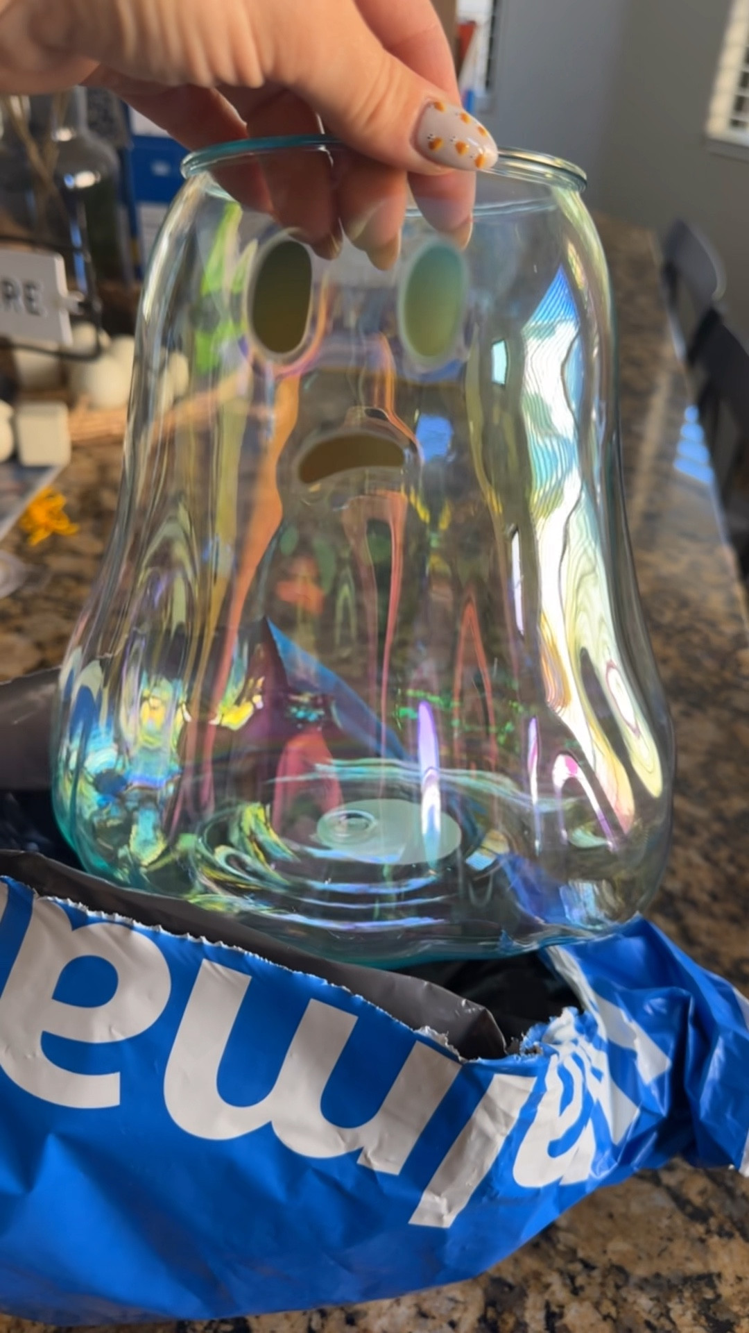 The cutest ghost vase 👻 

#LTKHome #LTKParties #LTKSeasonal