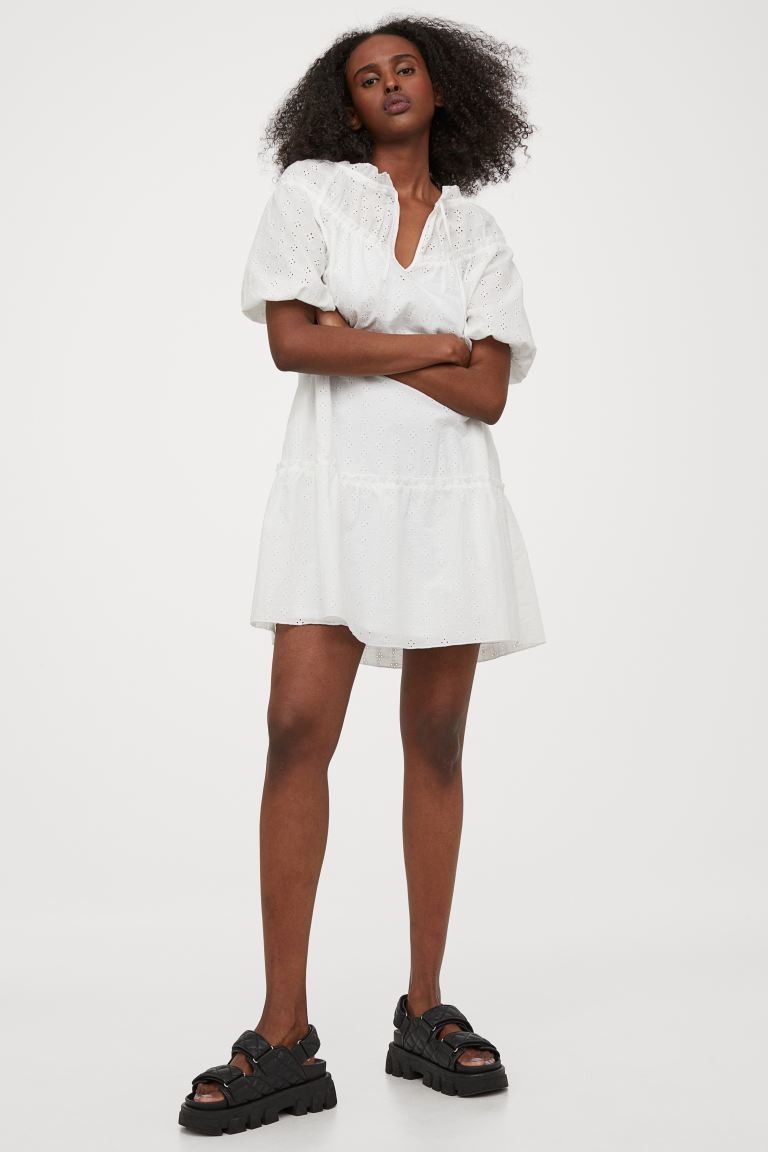 Balloon-sleeved dress
							
							£24.99 | H&M (UK, MY, IN, SG, PH, TW, HK)