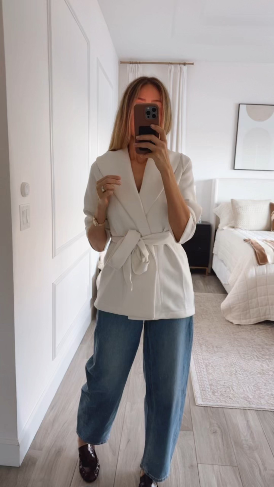 This warp cardigan has an amazing soft fabric!! The belt does now show on the back portion. It’s flattering and so comfortable. Wearing a size small. Runs tts
ALINEXSPANX for 15% off first order & free shipping


@spanx #spanxpartner


#LTKgrwm #LTKU #LTKootd