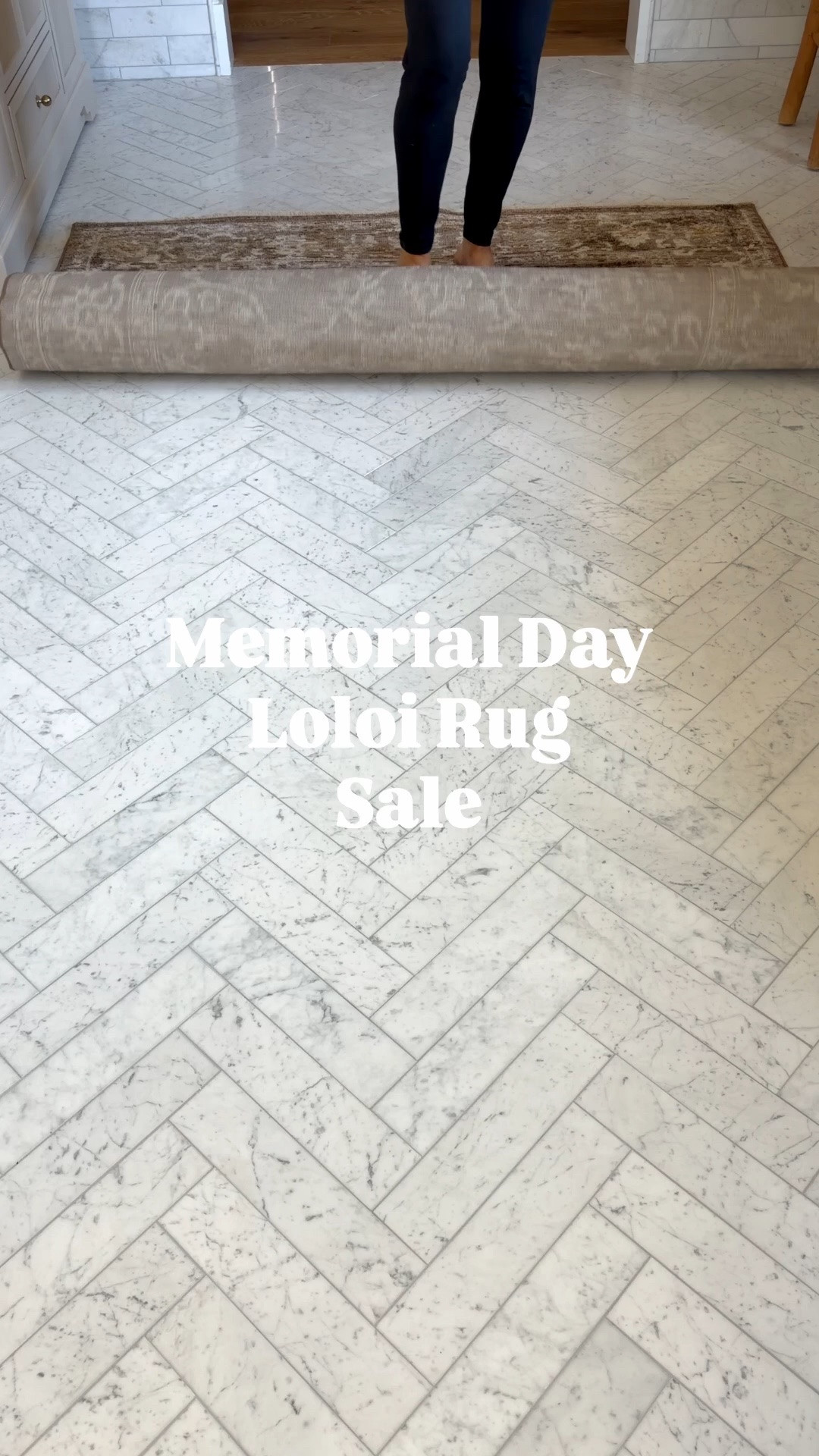 Right now is the time to shop for @loloirugs There are so many on sale right now! This is the Pace rug in the color Bark/Natural color. You won’t believe the price! It’s 52% off right now!! #loloirugs #memorialdaysale