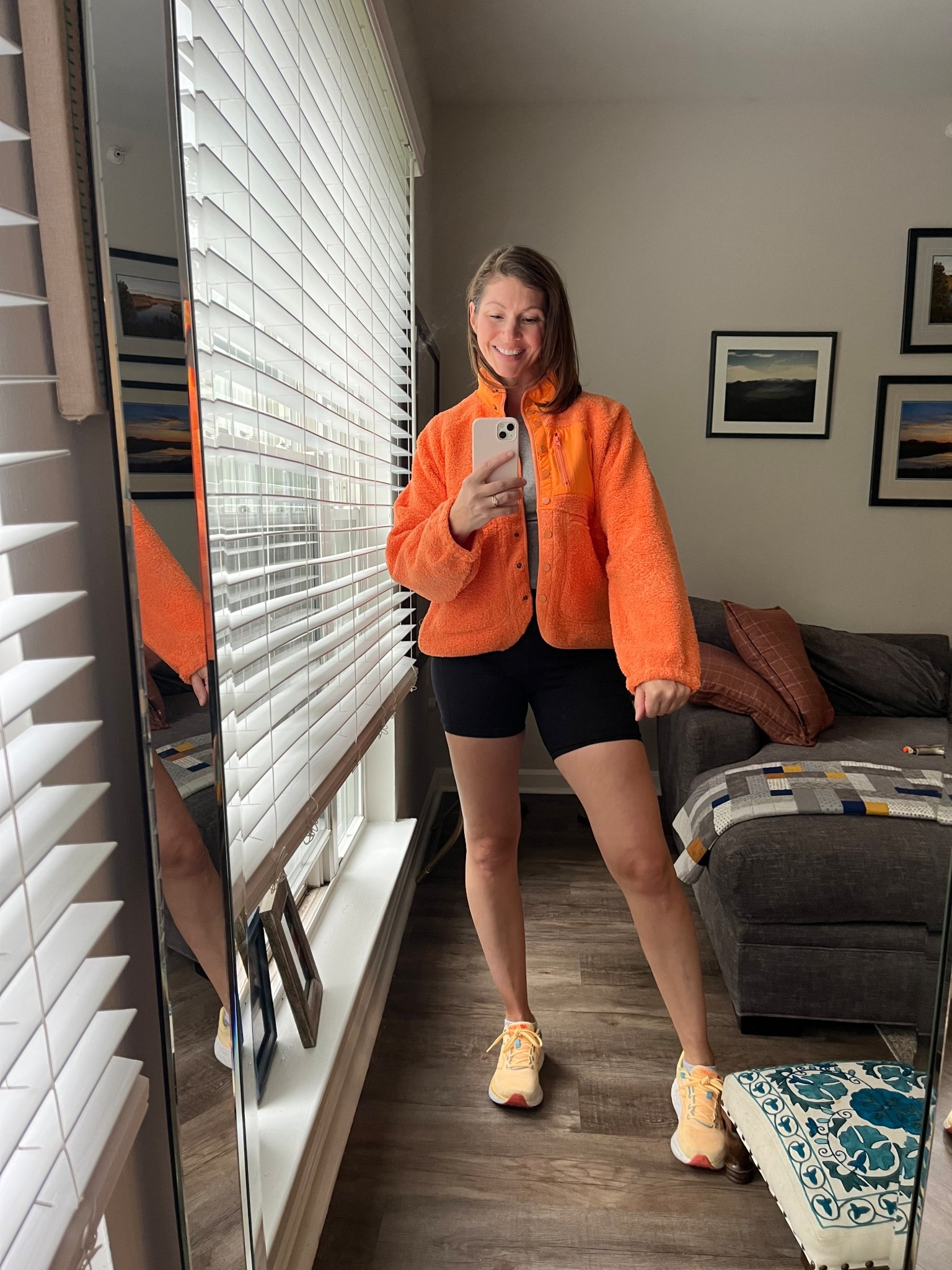 Fall sports mom outfit. Amazon fall.
Fleece jacket. Casual fall outfit. 