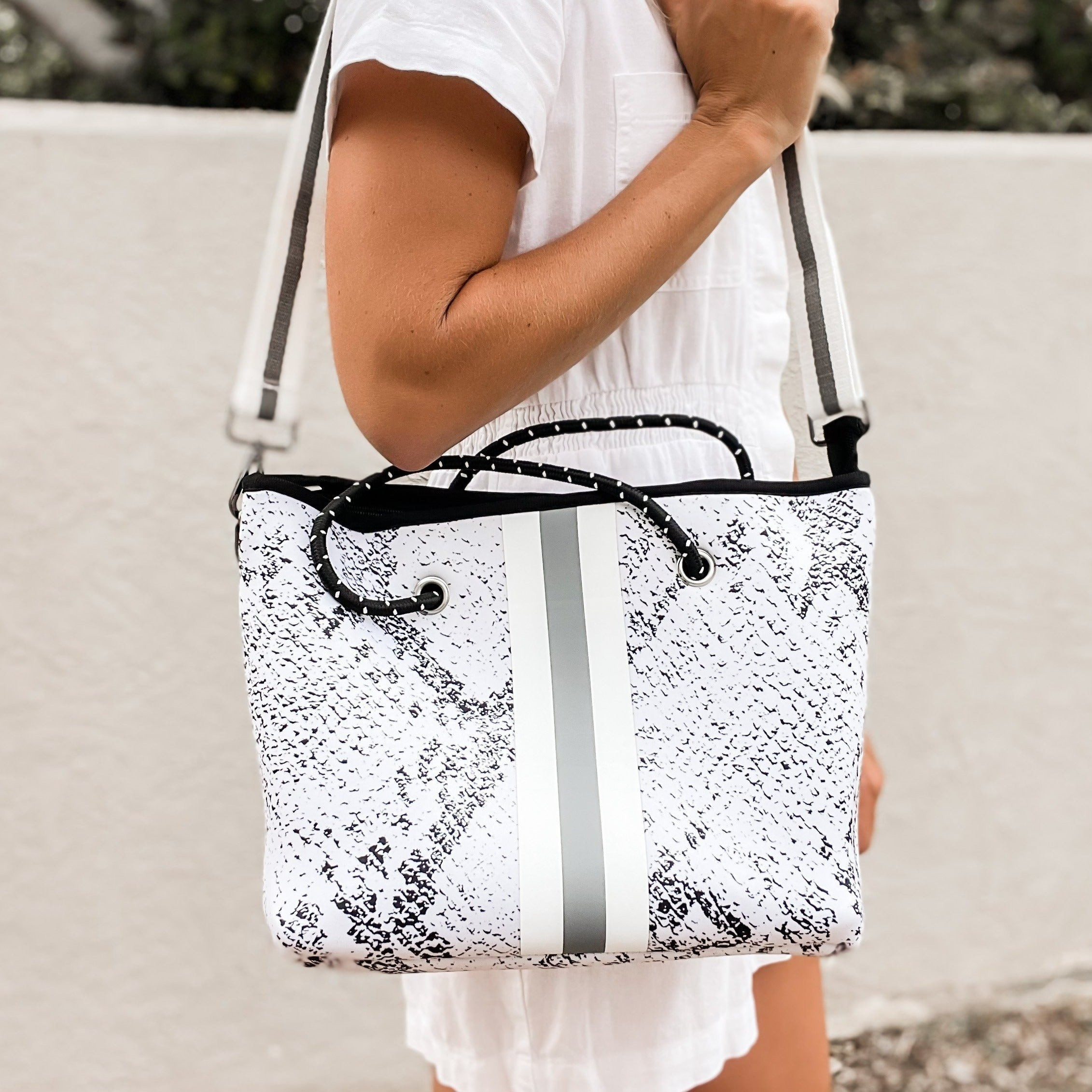 Neoprene Handbag & Wristlet | Threaded Pear