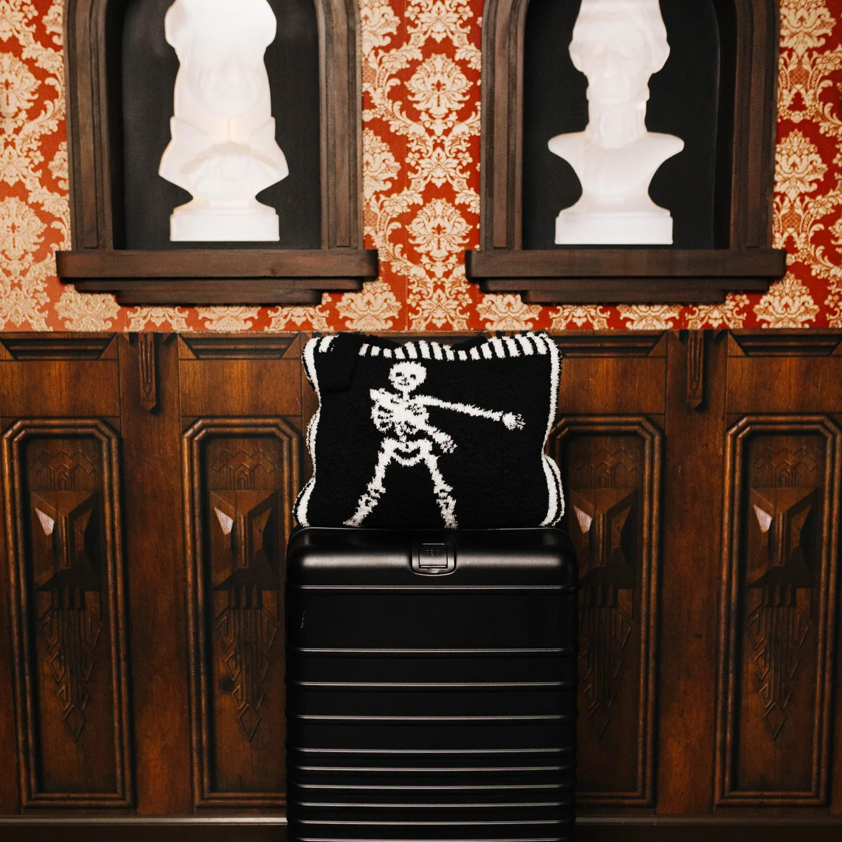 Skelly Quillow 50x60 | Staykation