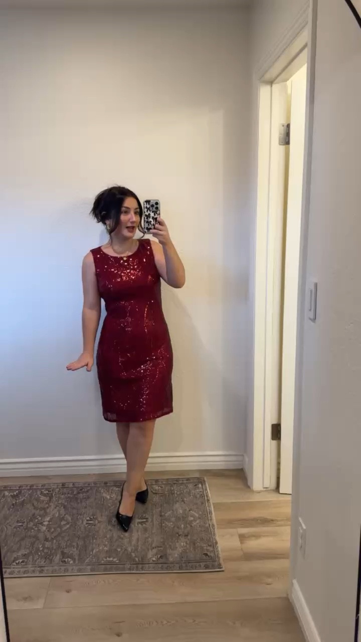 This stunning sequin dress is perfect for a special occasion, holiday event or wedding guest! 

Size small

Necklace use code: mimiltk 

 (5’0” 140lbs)


#LTKHoliday #LTKPetite #LTKSaleAlert