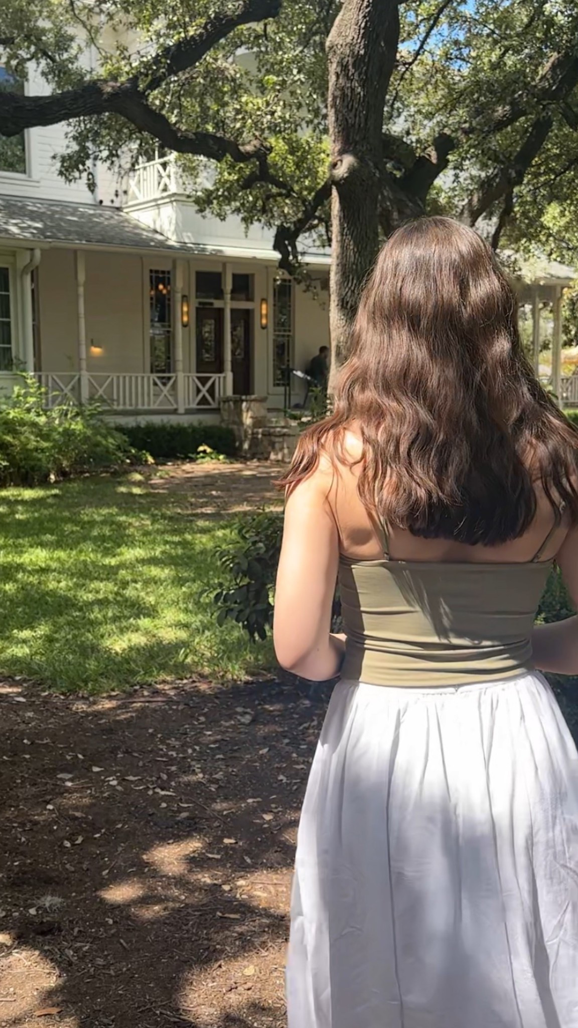 perfect casual brunch outfit - maxi skirt and tank!!


aritizia, meshki, linen, maxi, flip flops, contour, early fall outfit 

#LTKStyleTip