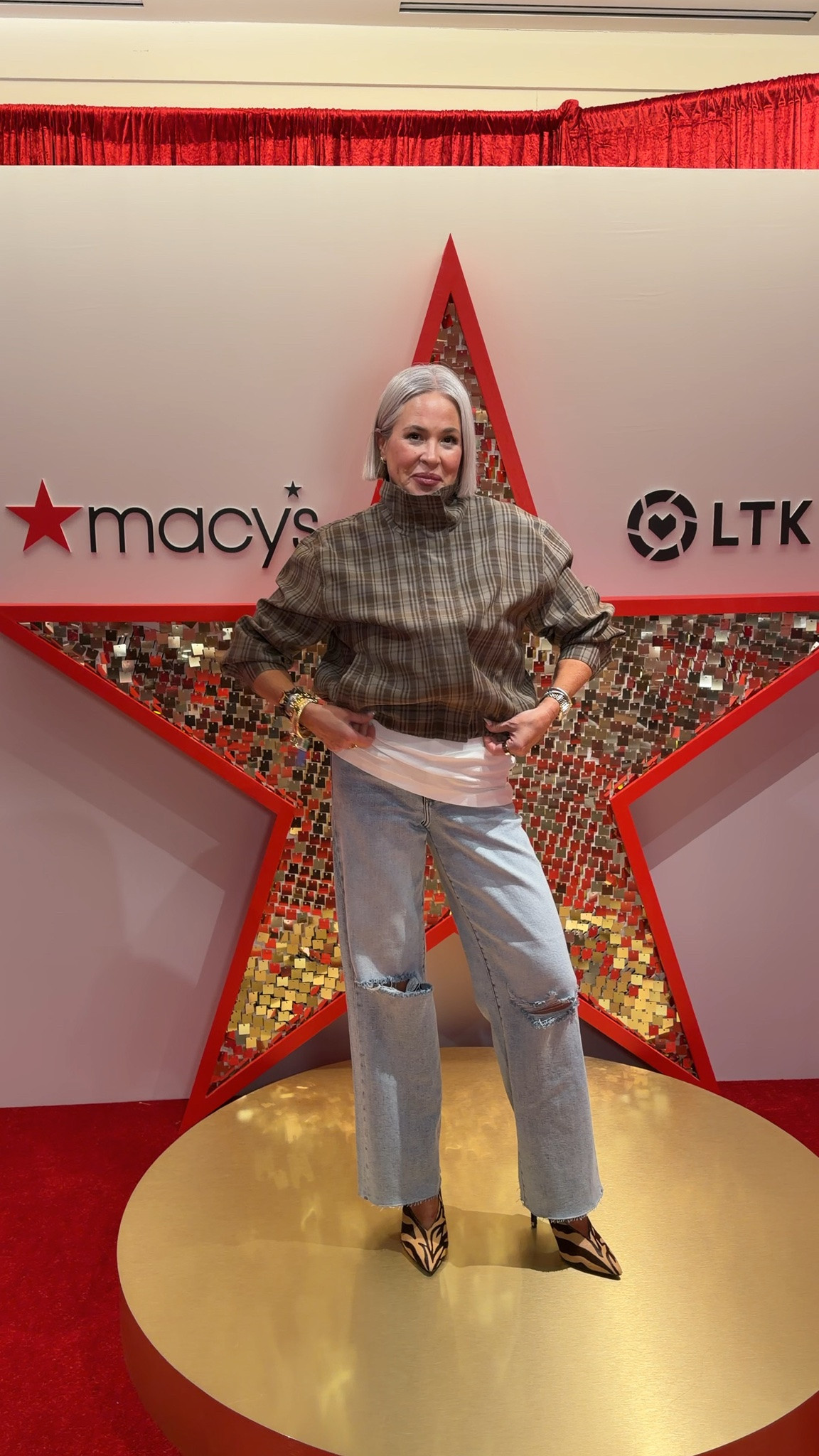 The perfect fall jacket! 
-

chic outfit, mom life, fashion over 50, ootd, over 40 fashion, fall fashion, what to wear, outfit inspo, fall style, Macys, Macys fall

#LTKootd #LTKOver40 #LTKSeasonal
