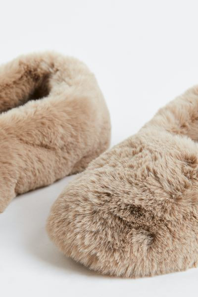 Soft Indoor Slippers | H&M (US + CA)