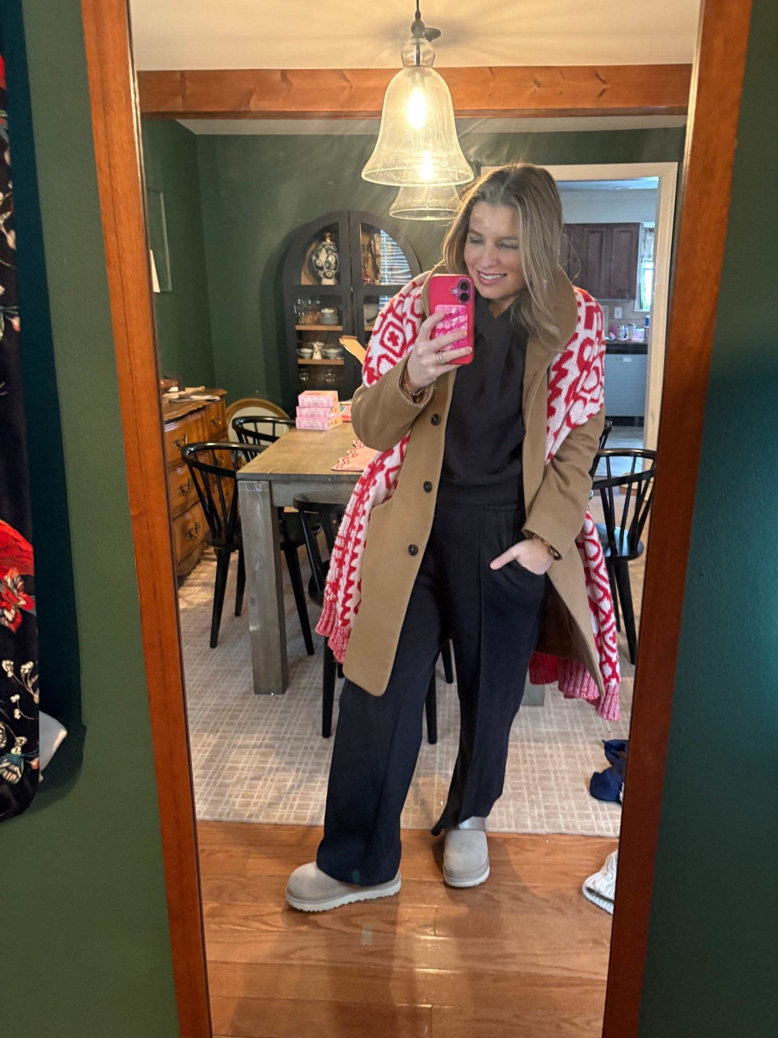 Wow it is freezing outside!!! 4degrees 

Cozy lounge that is so warm! 

#LTKmomlife #LTKootd #LTKSaleAlert