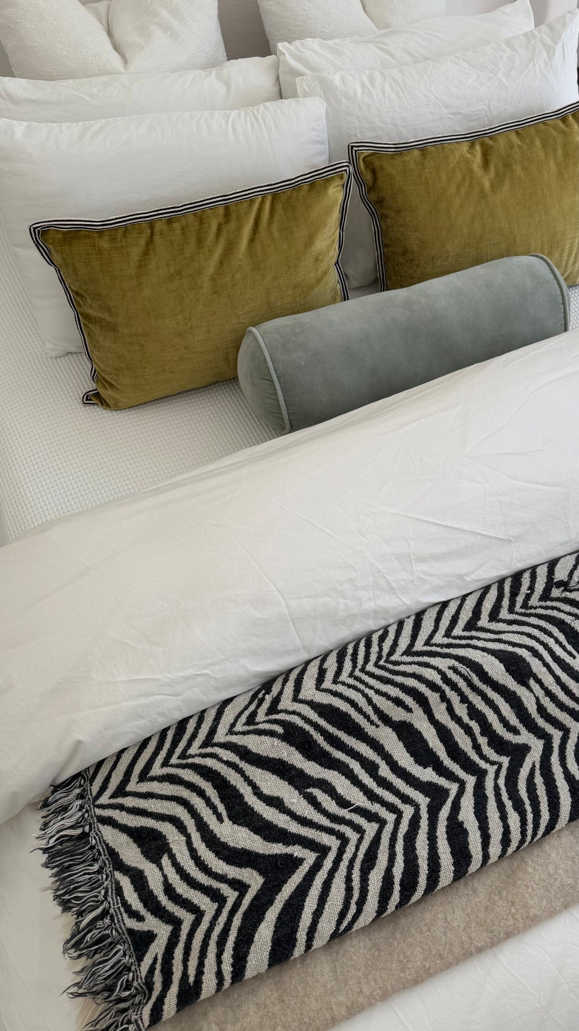 going on 3 years with this sheet & duvet set! @brooklinen #brooklinenpartner