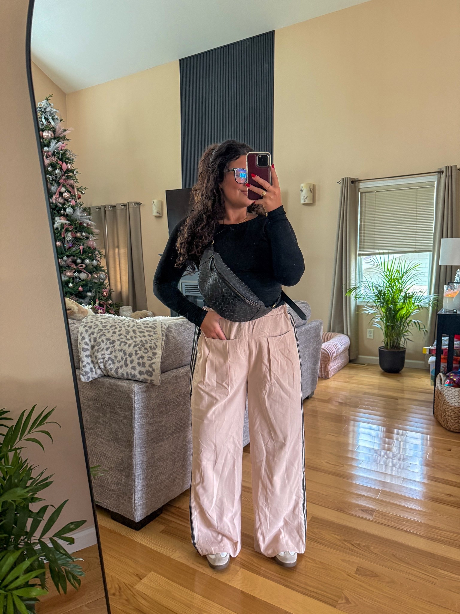 I am wearing a large in the pants & a large in the long sleeve top. My bag is from MANDRN & you can use code ALEXCREASEY15 to save! 🫶🏼

#amazon

#LTKootd #LTKgrwm #LTKSaleAlert