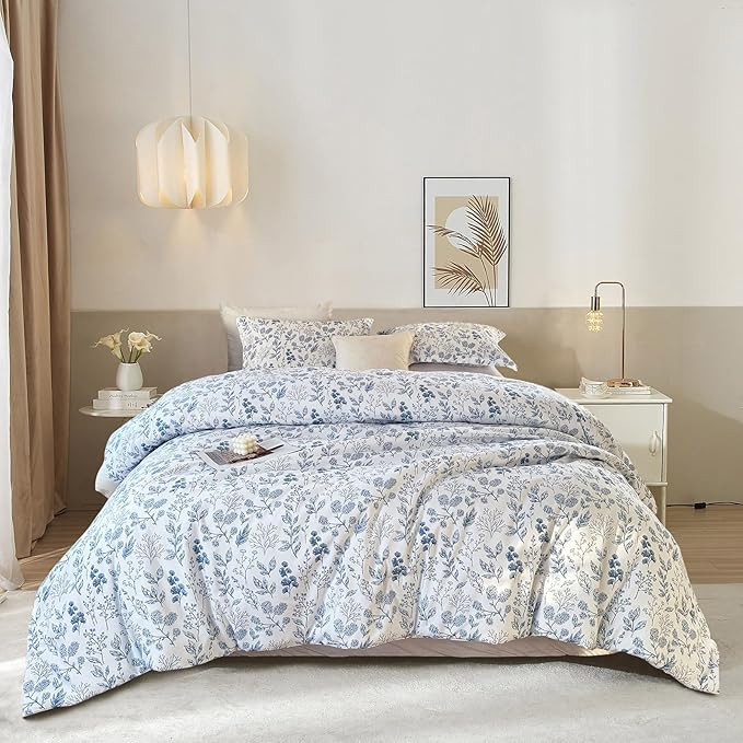 EAVD Queen Comforter Set White and Blue Floral Bedding Set for Girls Soft Microfiber Comforter Se... | Amazon (US)