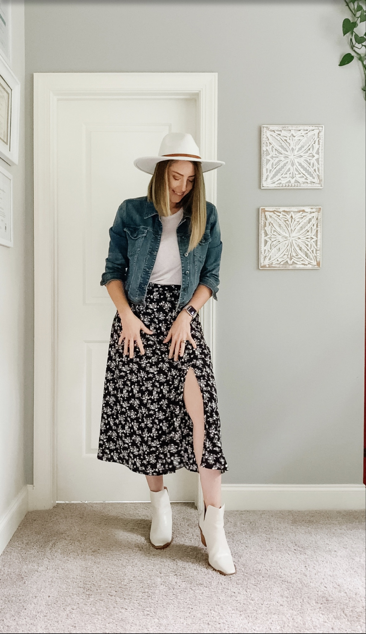 Looking for some Thanksgiving dinner outfit inspo? Look no further than these 7 festive holiday outfits perfect whether you wanna dress up or stay casual but chic!

Tall girl fashion | holiday outfit | seasonal fashion 

#LTKHoliday #LTKfindsunder100 #LTKstyletip