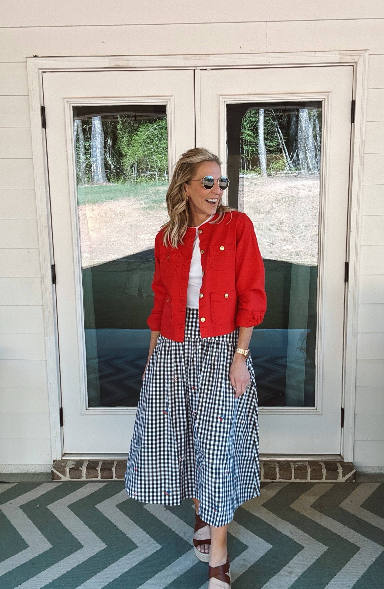 One skirt multiple style options… One of my favorite things to do is take one item under $30 in style multiple ways for you… everything linked! Here is your sign to grab these $10 tee goes with everything. Wearing a size extra small and skirt small in top. ***** linked up options for jacket