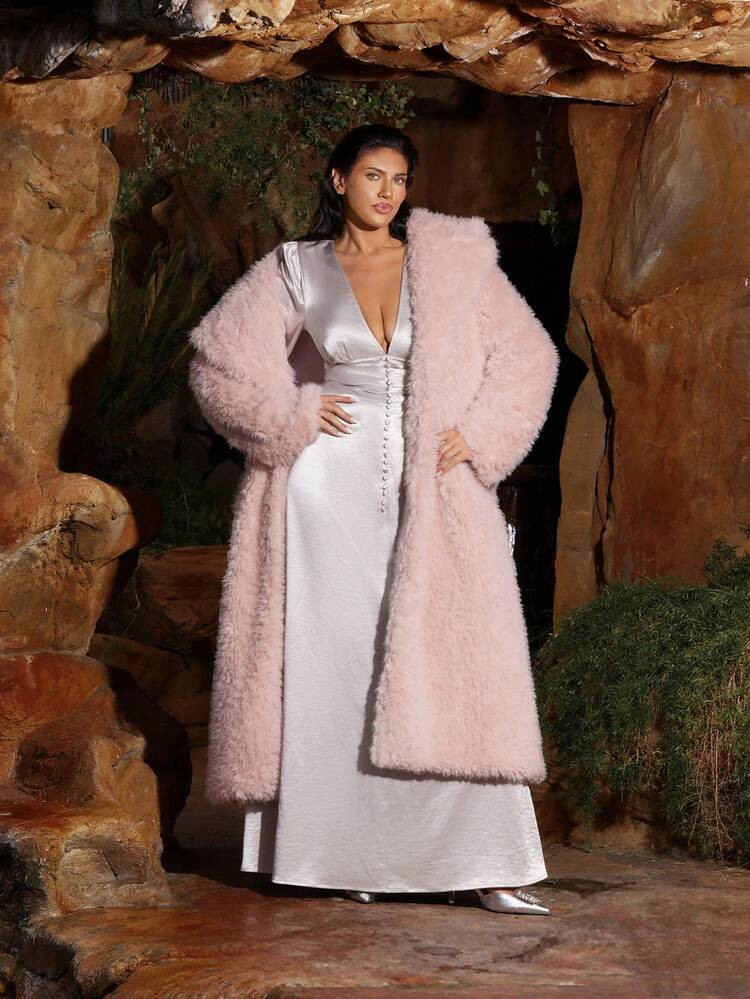 VOLUPTÉ CURVE Plus Size Autumn/Winter New High-Popularity Hot-Selling Explosive Queen Street Fashion Retro Chic Faux Shearling Loose Plus Size Lapel Long Sleeve Straight Silhouette Fluffy Soft Touch Versatile Long Coat, Plus Size Women Faux Fur Jacket Highly Recommended | SHEIN