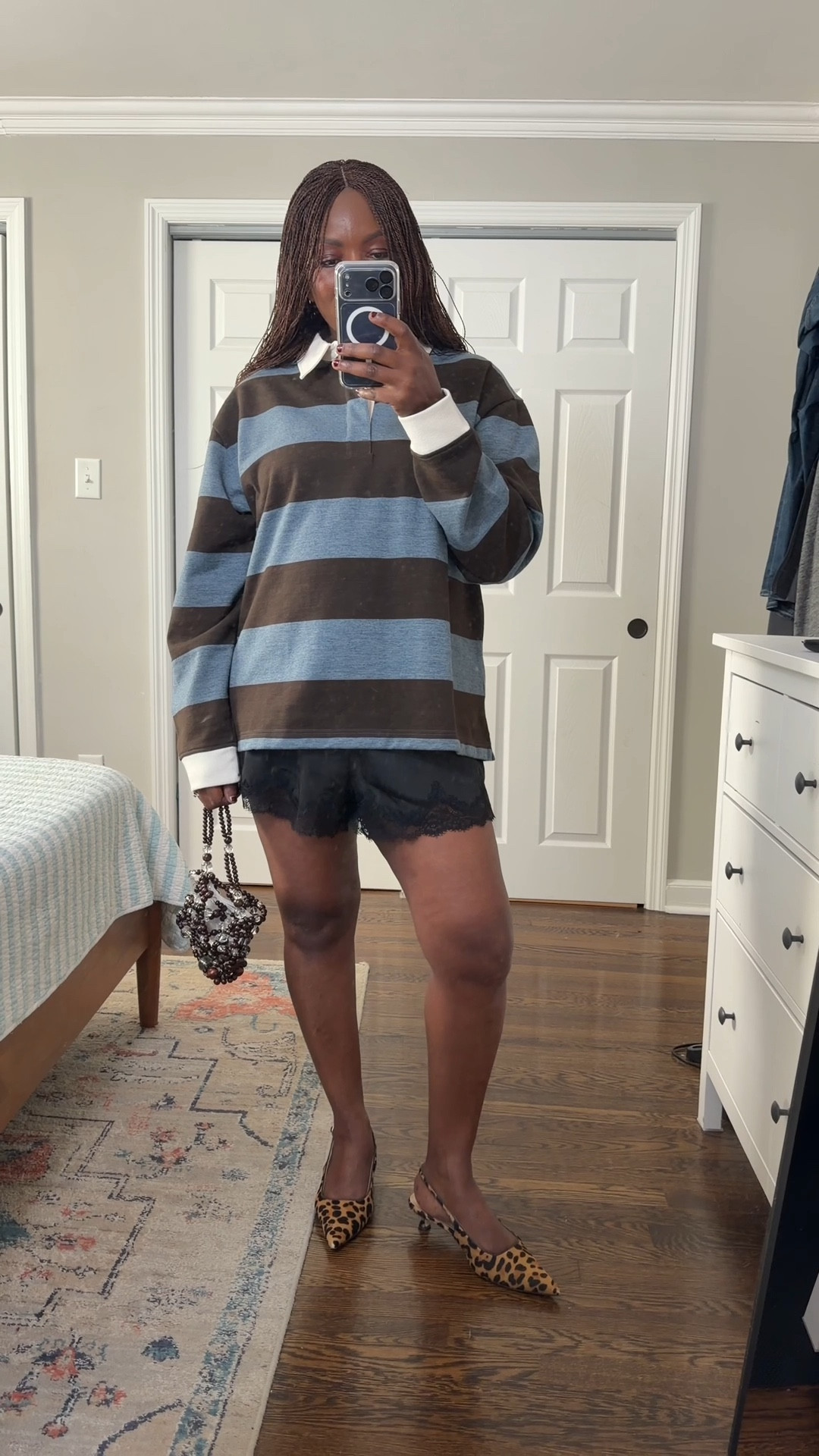 Date night look in a rugby shirt and lace shorts and leopard print kitten heels 