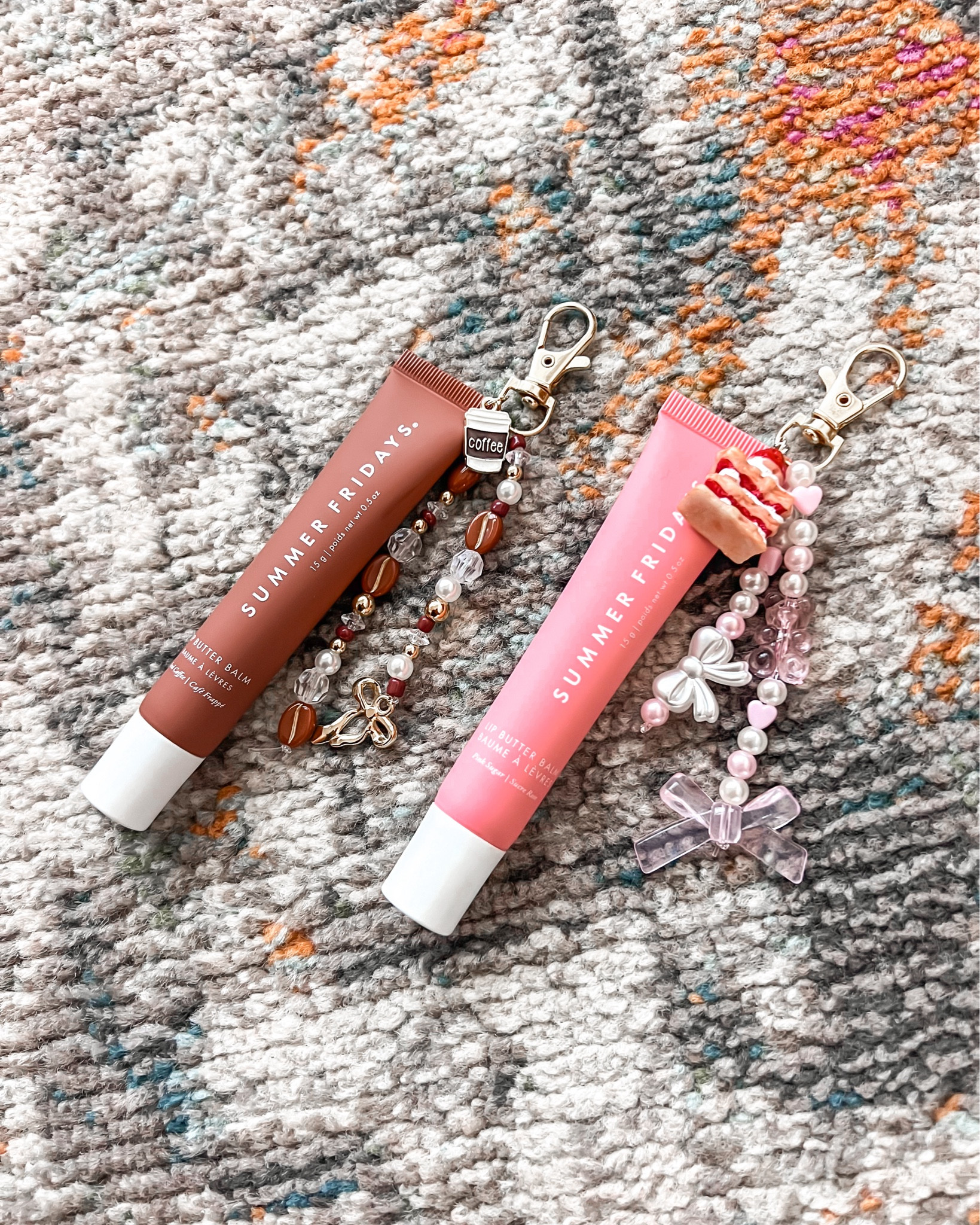 Turned these #summerfridayslipbalm into keychains and added them as phone charms #diy 

#LTKBeauty
