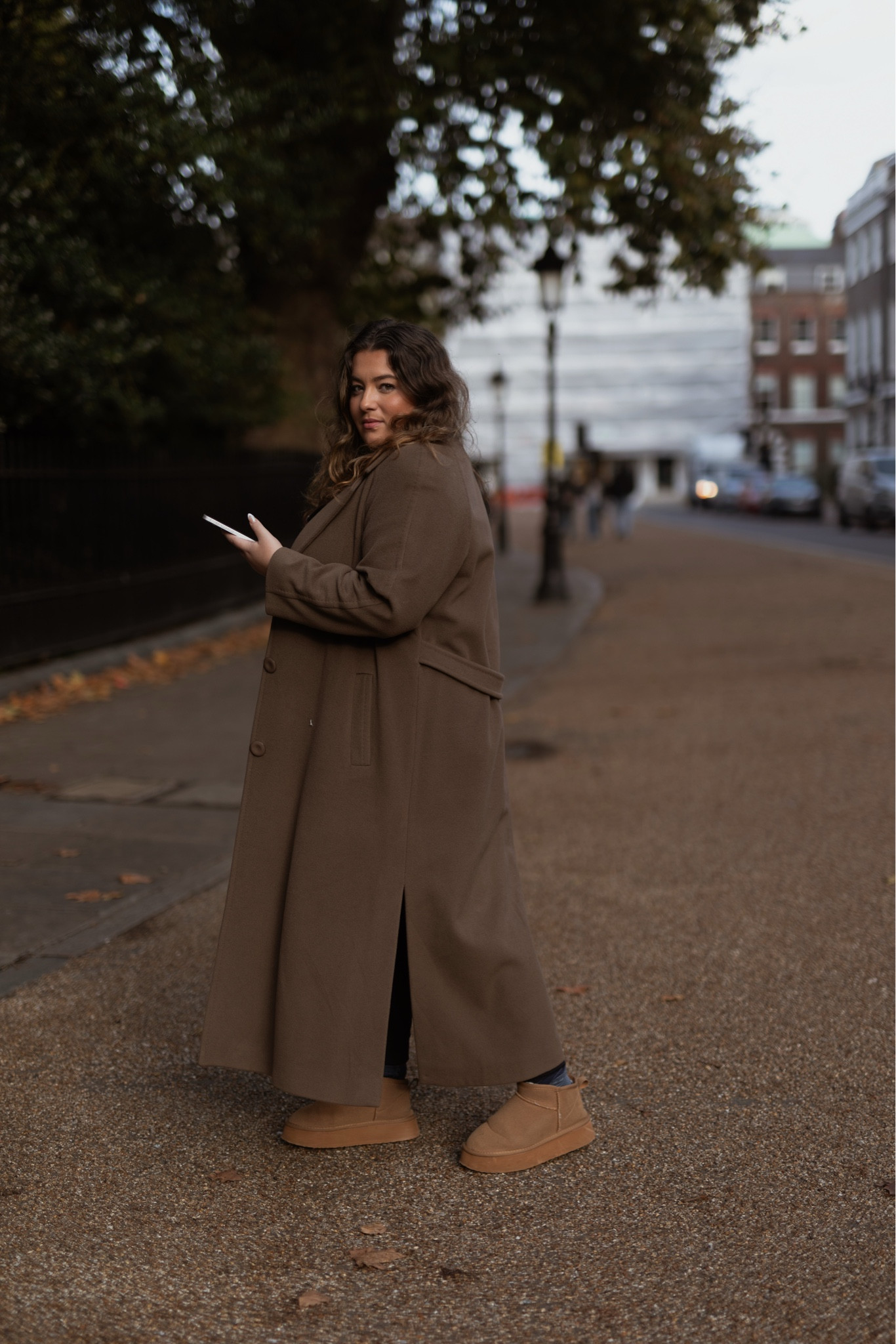 Autumn winter chocolate brown maxi trench coat - this one is vintage but I’ve tagged the best dupe!

#ChocolateBrownCoat  
#MaxiTrenchCoat  
#WinterFashion  
#AutumnOutfit  
#FallStyle  
#BrownTrenchCoat  
#CozyChic  
#WinterWardrobe  
#StreetStyle  
#LayeredLooks  
#EarthTones  
#ColdWeatherFashion  
#FallEssentials  
#BrownOutfitInspo  
#EffortlessStyle  
#TimelessFashion  
#CoatSeason  
#NeutralTones  
#ClassicCoat  
#WinterLayers  
#CurvyFashion  
#PlusSizeFashion  
#MidsizeStyle  
#CurvyStyle  
#PlusSizeOutfit  
#MidsizeFashion  
#CurvyAndConfident  
#PlusSizeTrenchCoat  
#FallFashionForAll  
#SizeInclusiveFashion  
#BodyPositivity  
#PlusSizeWinterFashion  
#MidsizeOutfitInspo  
#CurvyFallFashion  
#StyleAtAnySize  
#CurvyAndChic  
#PlusSizeOuterwear  
#AutumnOutfitInspo  
#FullFigureFashion  
#TrendyPlusSize  

#LTKuk #LTKplussize #LTKcurves