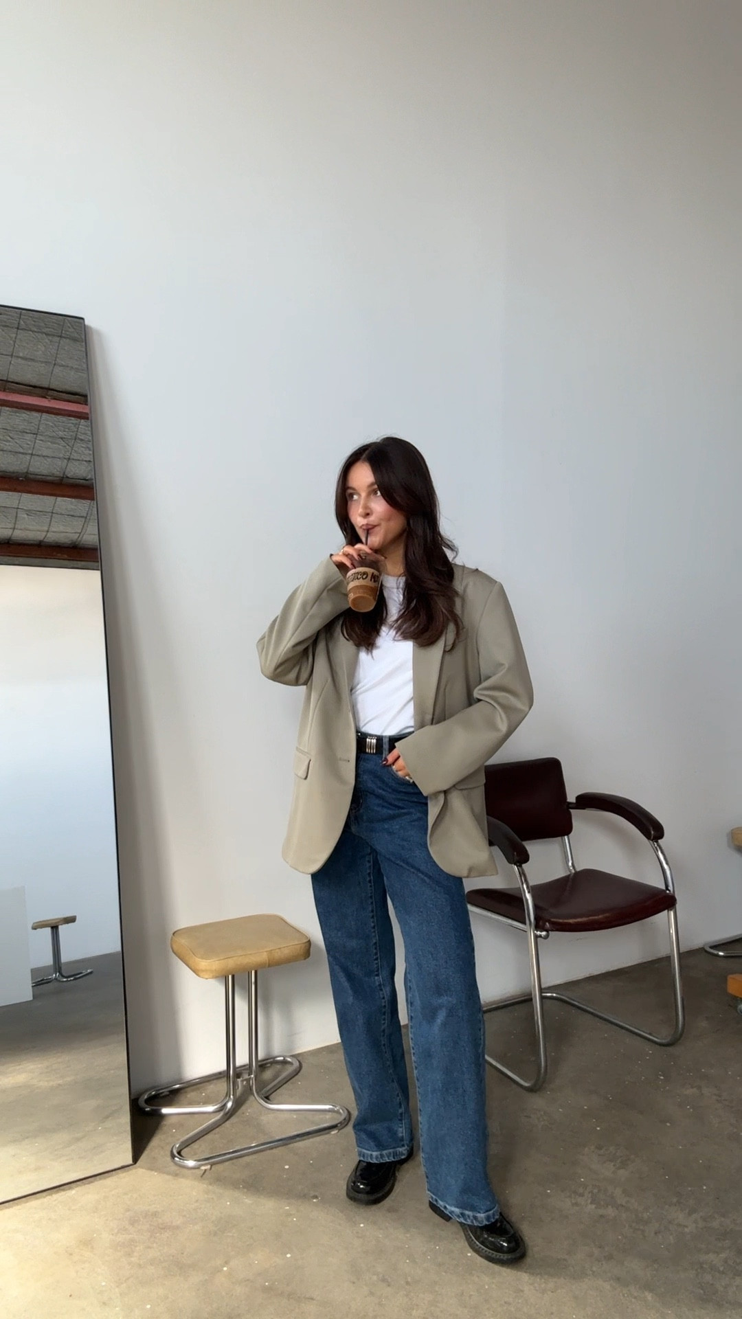Finding good denim jeans is tricky so here are my top picks for the season 🤌
I wear mostly a size 25, 6, 7 or S depending on fits. 
🏷️ Dissh Henne Assembly Label Anine Bing Rollas Riders By Lee Mossman 


#LTKaustralia