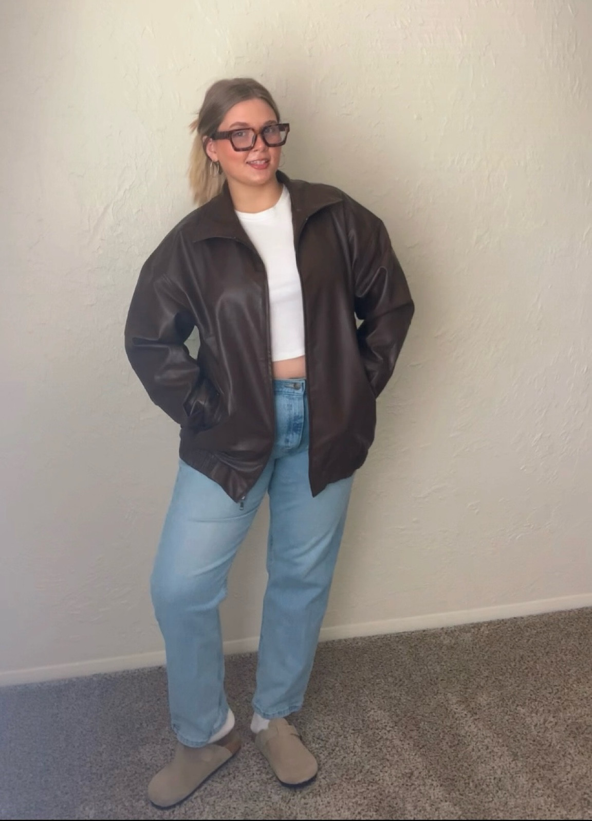 Casual fall outfit with the perfect oversized leather jacket 🧸🤎

#LTKStyleTip #LTKSeasonal #LTKFindsUnder50