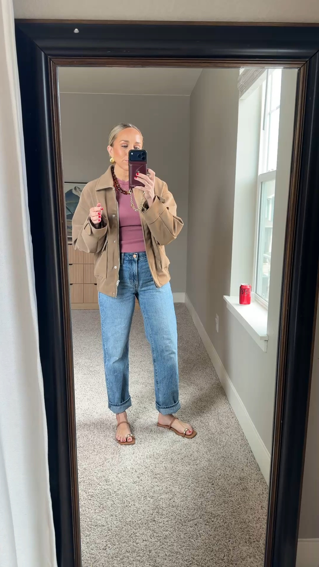 a comfy and practical mom outfit! 

#LTKmomlife #LTKgrwm #LTKootd