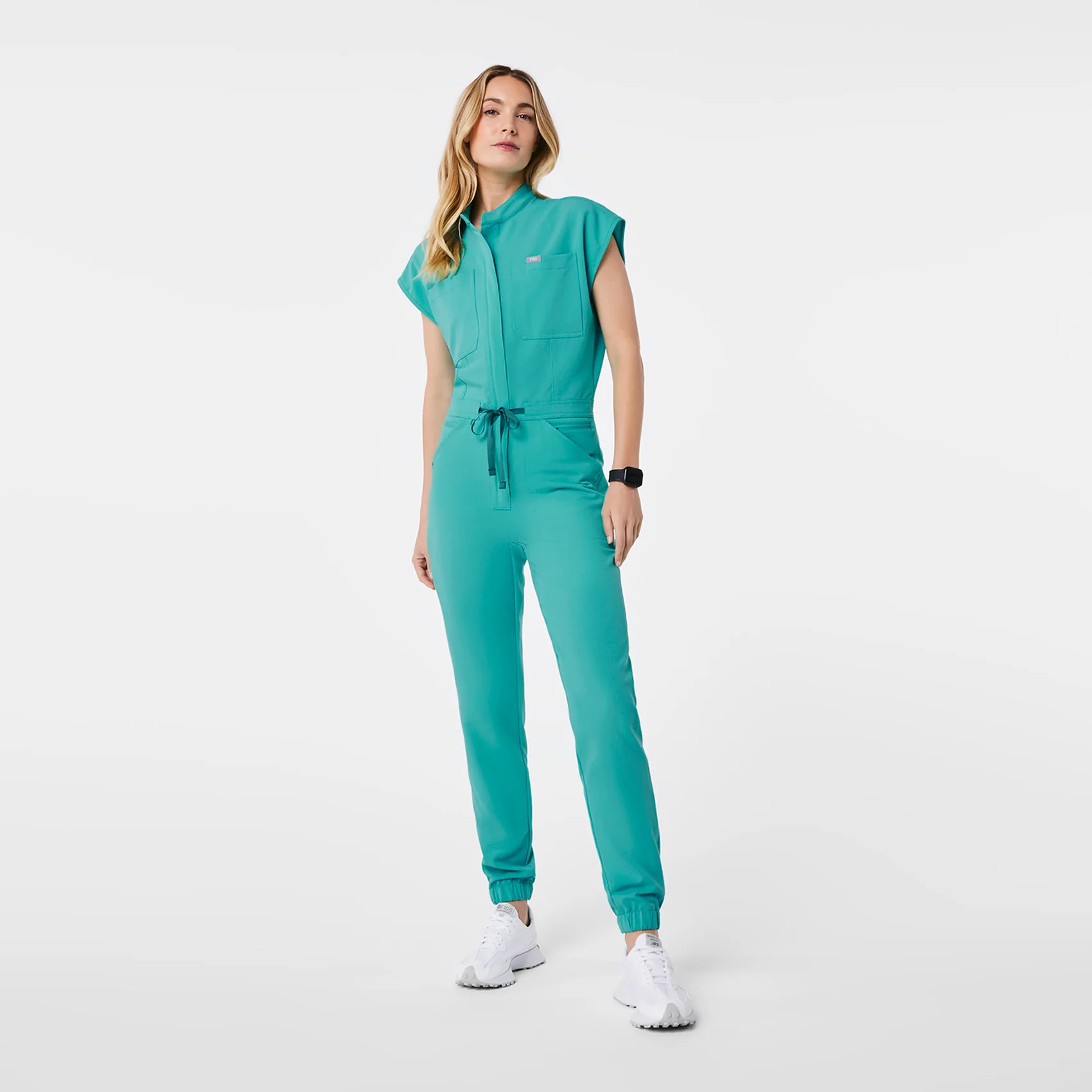 Women’s Rafaela Cargo ScrubJumpsuit™ - Oasis · FIGS | FIGS