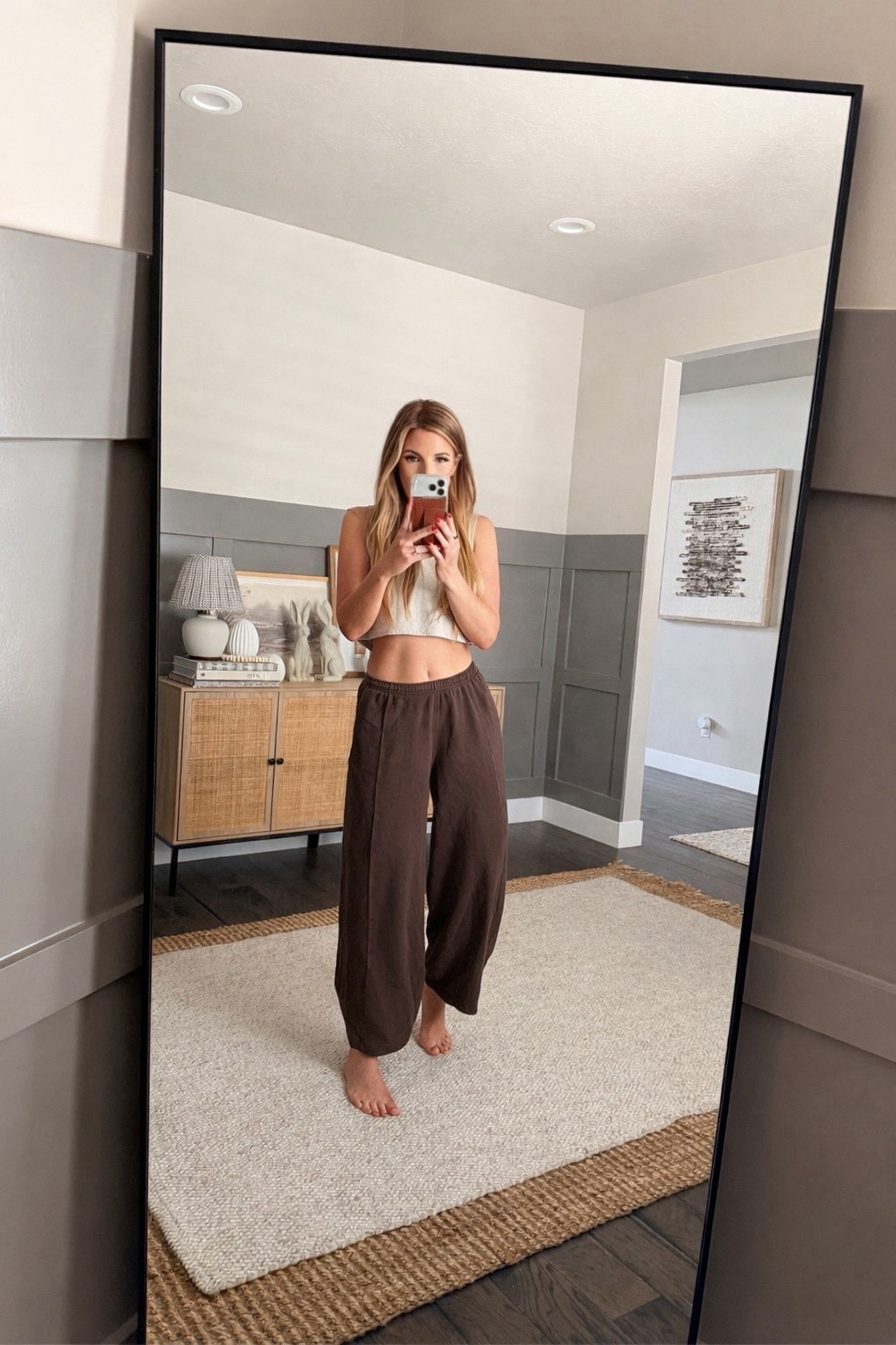 My barrel jean era officially has a loungewear counterpart. Post yard work, hot shower, & this is what I’m putting on. These Vuori barrel sweats are just easy. Super comfortable but still look put together enough to leave the house if I need to. Wearing size small.

Vuori sweatpants - barrel sweatpants - Vuori bottoms - barrel fit pants - casual sunday outfit - cozy outfit - athleisure style - elevated loungewear - post yard work outfit - after shower outfit - comfortable outfit - weekend outfit - mom style - effortless outfit - casual chic - Vuori women - wide leg sweatpants - soft lounge pants - everyday outfit - relaxed style

#LTKdayinmylife #LTKmomlife #LTKActive