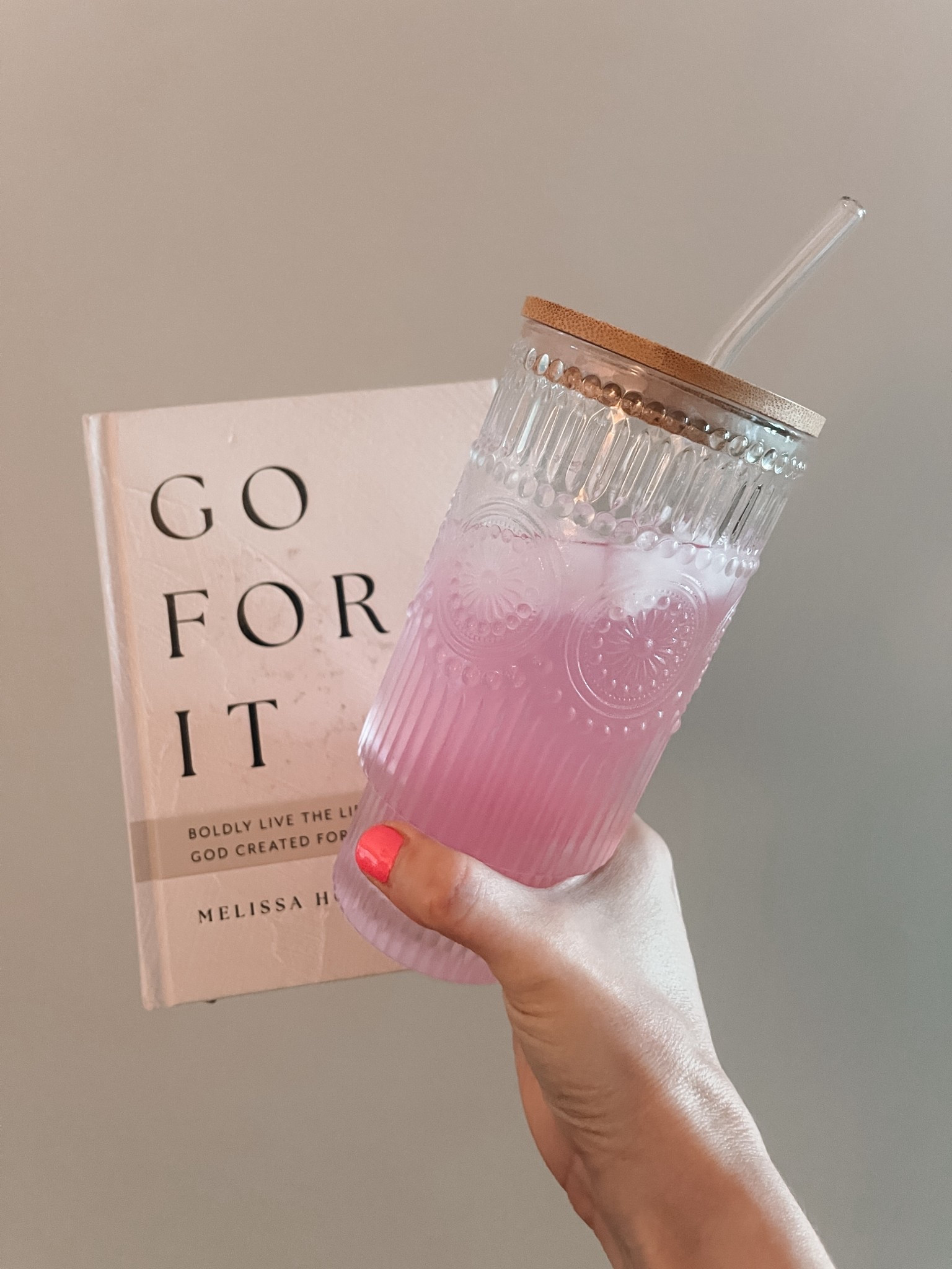 Starting my day with Jesus + a little pre-workout pep 💗

This new devotional has been such a gift—short and sweet for busy mornings but full of truth and encouragement 🙌🏼

Also still obsessed with these glass cups (linked already on LTK if you missed them but linking them again)!

#DevotionalTime #FaithFirst #MorningRoutine #LTKhome #LTKwellness #GirlOnTheGo #StartYourDayRight


#LTKFindsUnder50 #LTKActive #LTKSaleAlert
