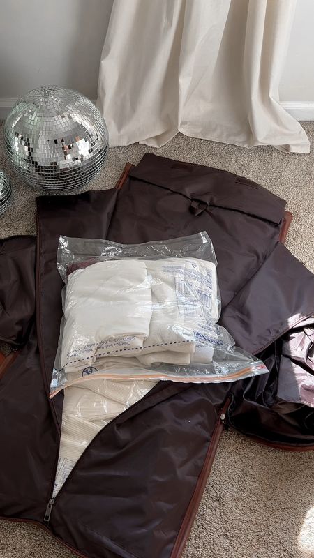 Travel bag, garment bag, wheeled duffel bag, duffle bag, vacation outfits, vacationn

#LTKitbag #LTKVideo #LTKtravel