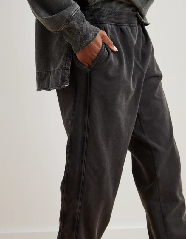 Aerie Sunwashed Desert Jogger | American Eagle Outfitters (US & CA)