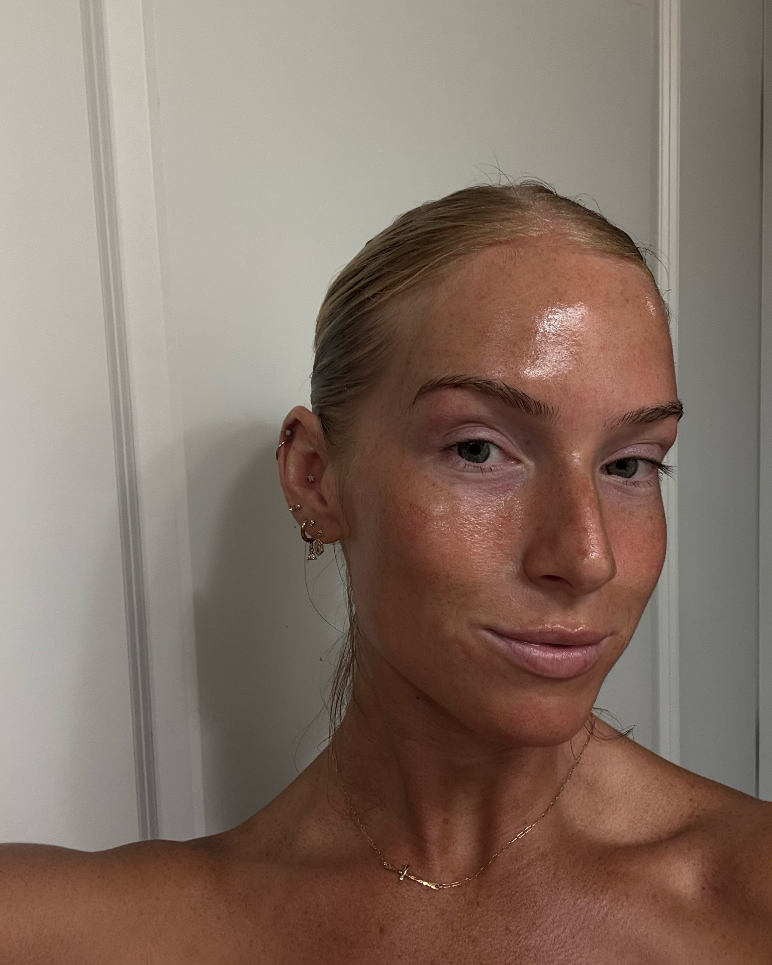 Self tan night✨ @petajanebeauty medium mist on face/neck & dark mousse on the body!

#LTKU #LTKBeauty #LTKselfcare