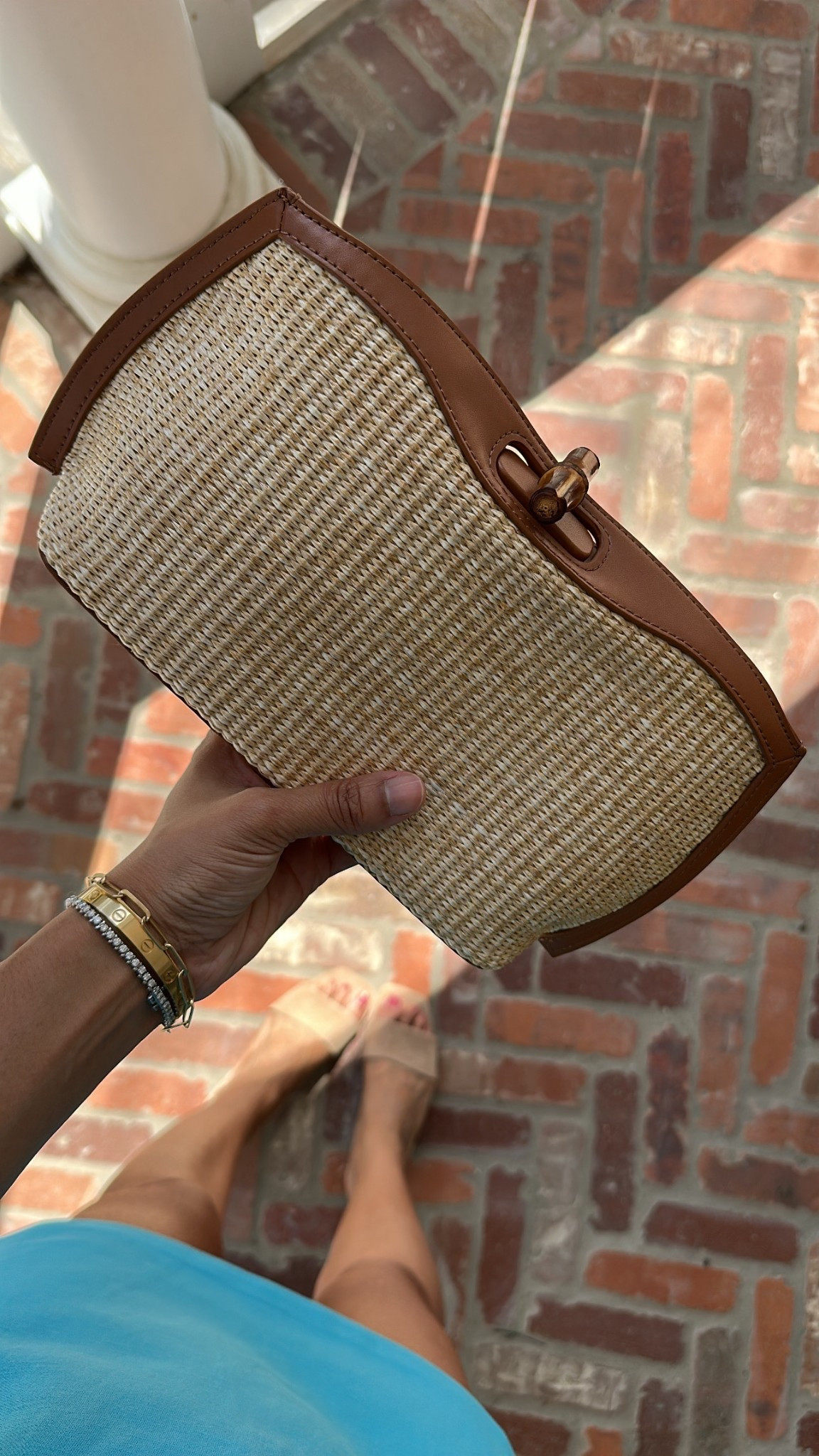 @tuckernuck has the best affordable summer bags that are well made and hold everything you need! 

#TuckernuckPartner