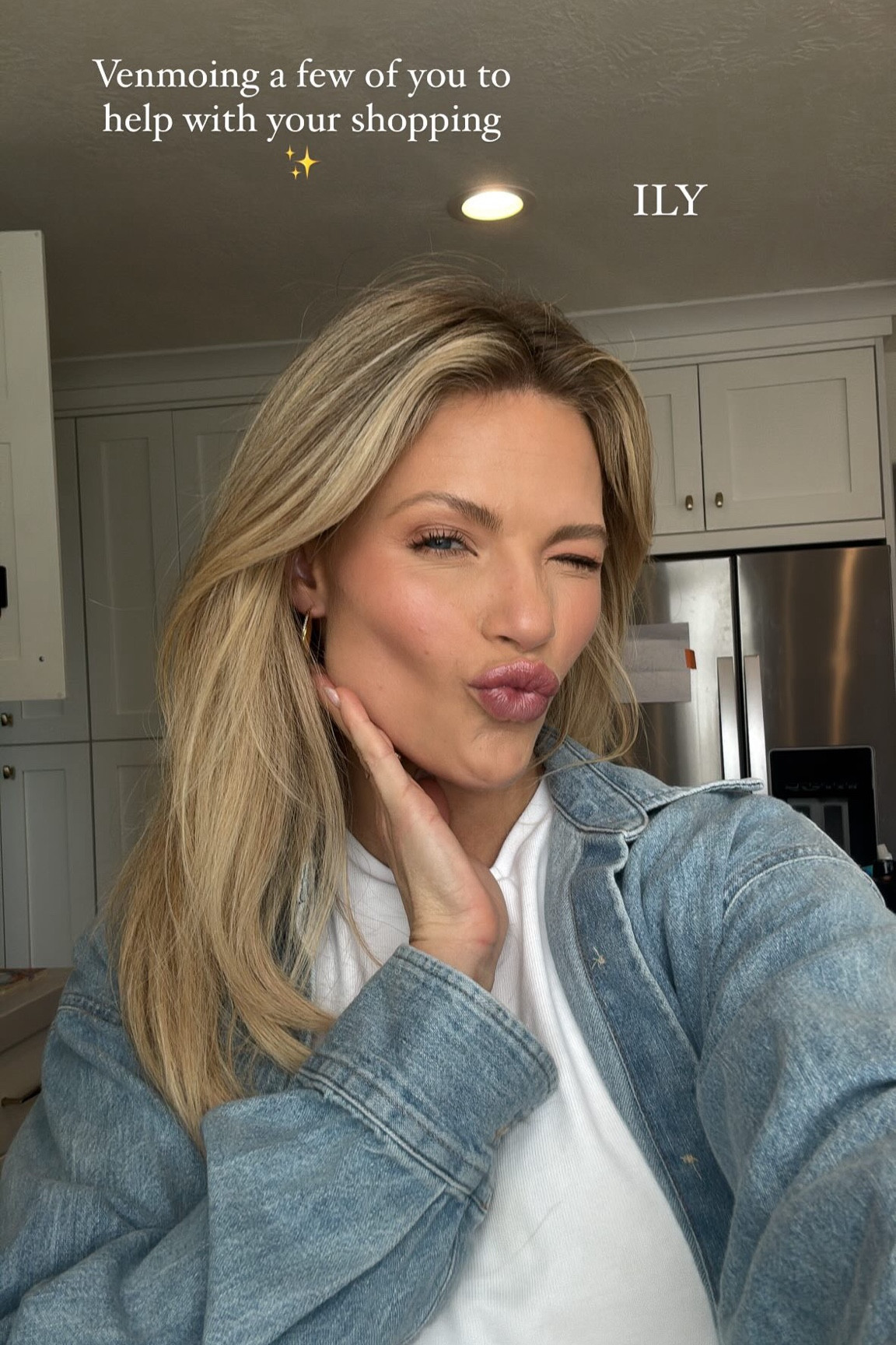 Yesterday’s outfit of the day! 

outfit l denim jacket l earrings