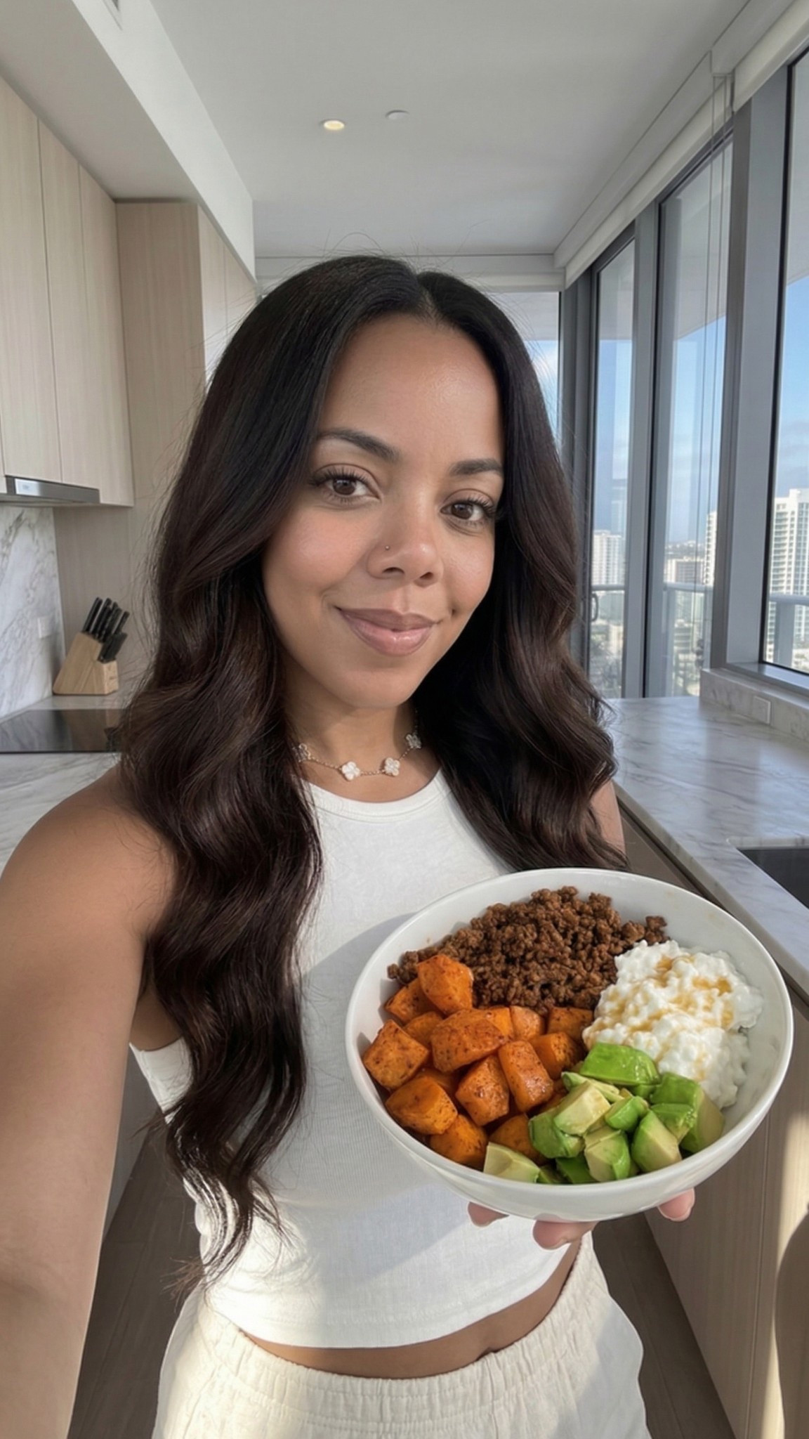 My go-to high-protein bowl lately 🥣✨
The viral cottage cheese, sweet potato & ground turkey bowl and it’s actually so good.

Loaded with lean protein, healthy fats, and fiber so it keeps you full for hours. Perfect for quick healthy lunches, meal prep, or post-workout meals.

Ingredients:
• ground turkey
• roasted sweet potatoes
• cottage cheese
• avocado
• drizzle of honey

Healthy, simple, and delicious 🤍

#highproteinmeal #healthybowls #easymealprep #healthyrecipes #proteinbowl 

#LTKmomlife #LTKOver40 #LTKfoodie