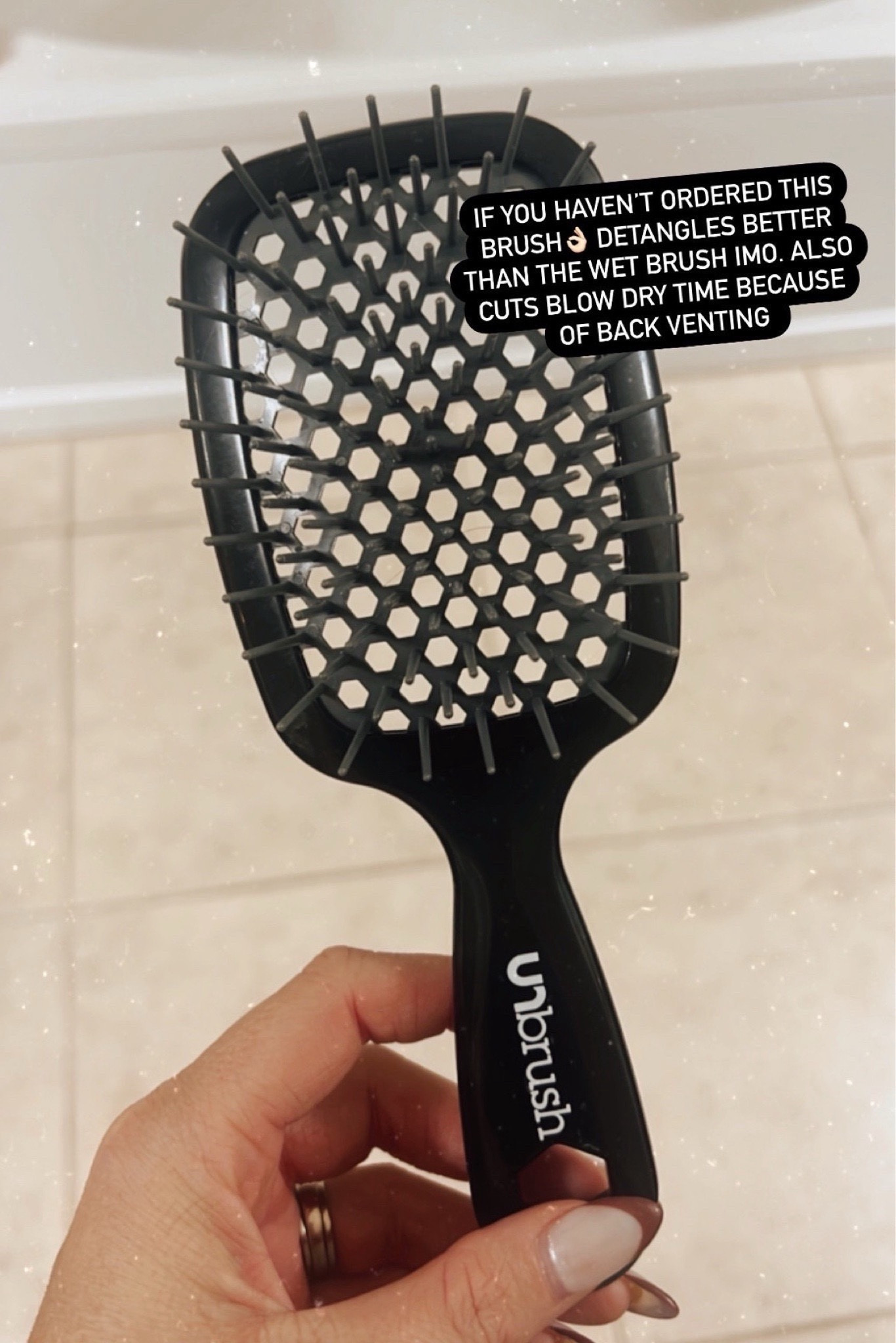 Best detangling brush under $20! Better than the wet brush & cuts dry time in half 

Amazon beauty, Amazon beauty finds, Amazon favorites

#LTKFindsUnder50 #LTKBeauty #LTKStyleTip